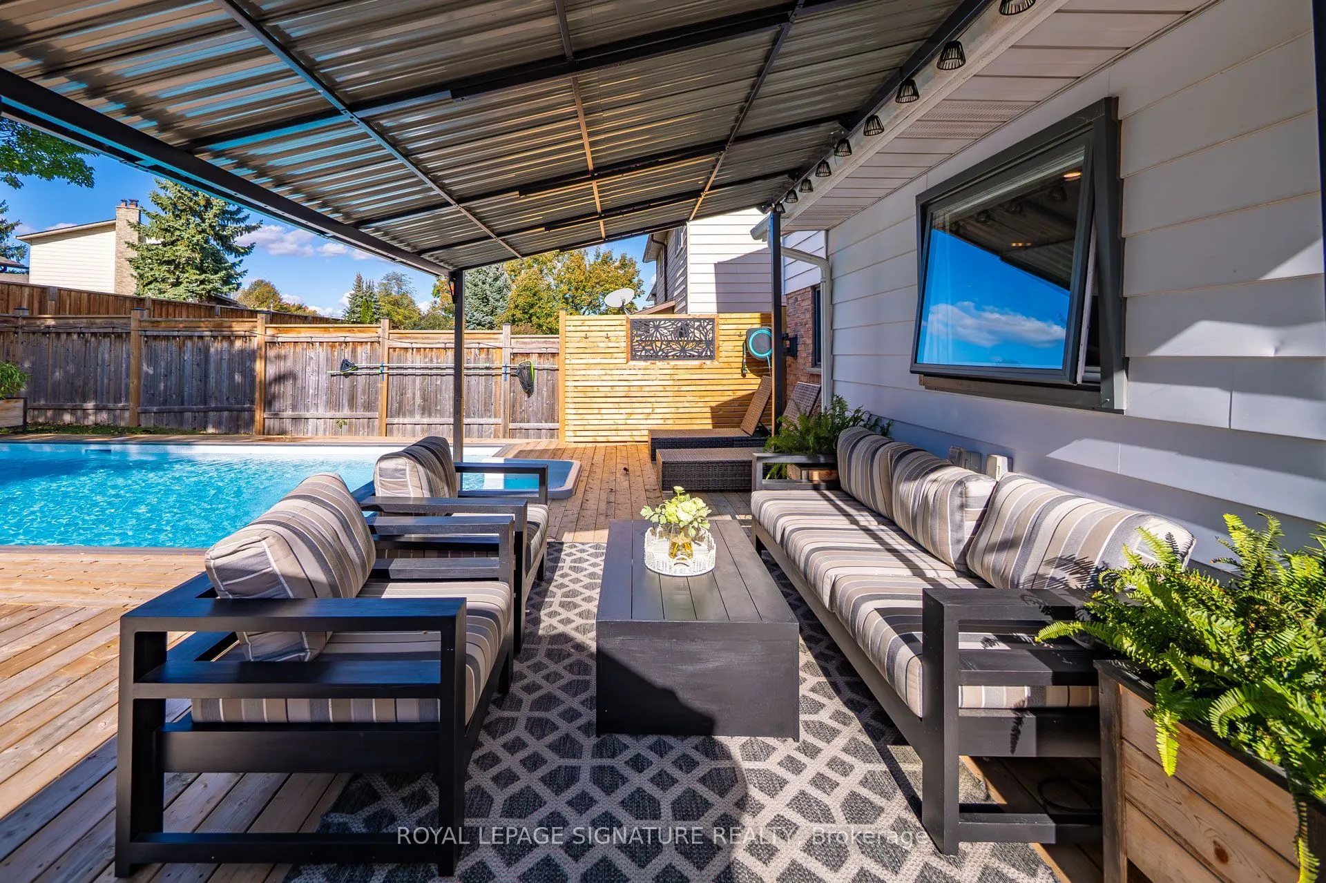 2595 Cavendish Drive