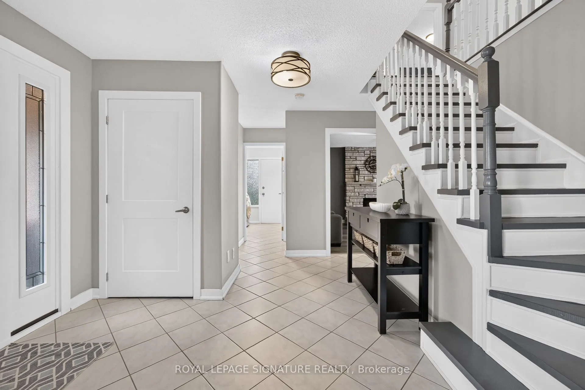 2595 Cavendish Drive