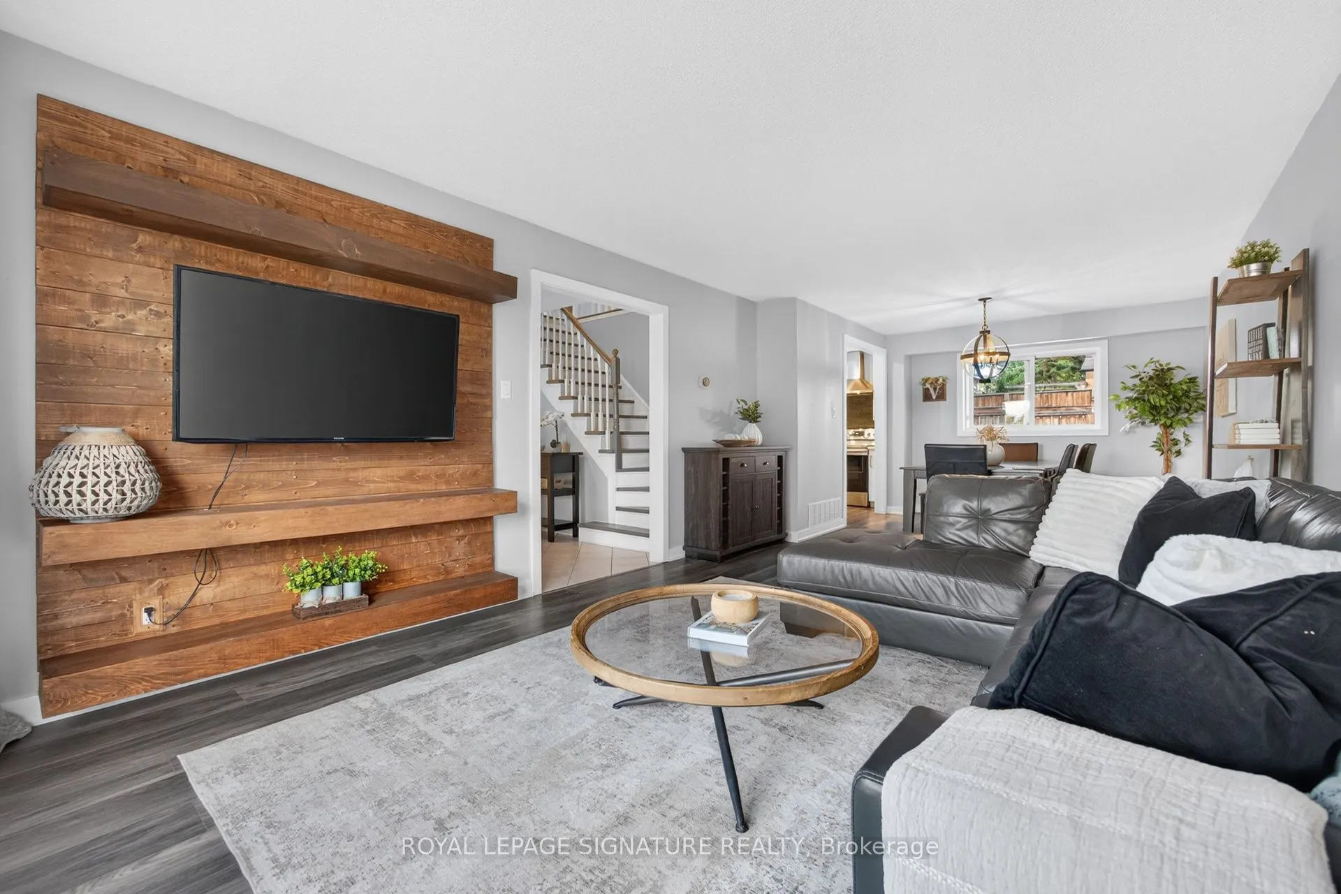 2595 Cavendish Drive