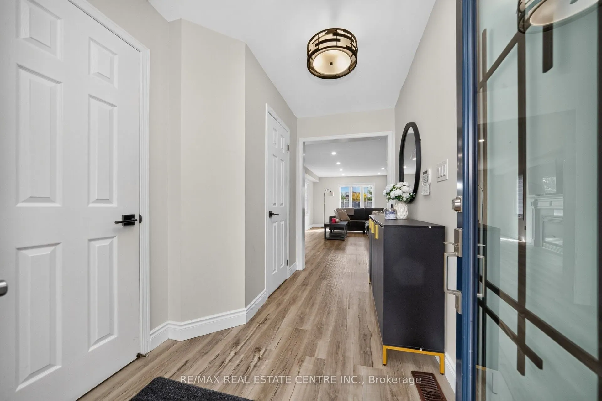21 River Heights Drive