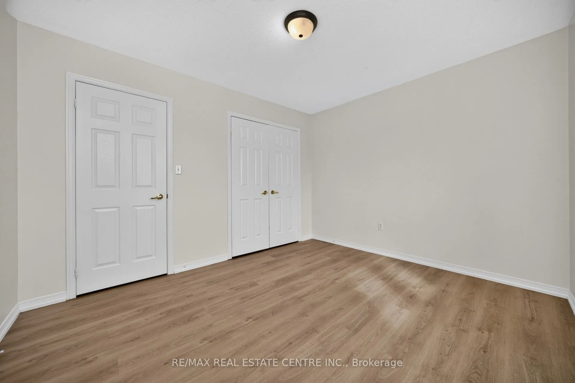 21 River Heights Drive