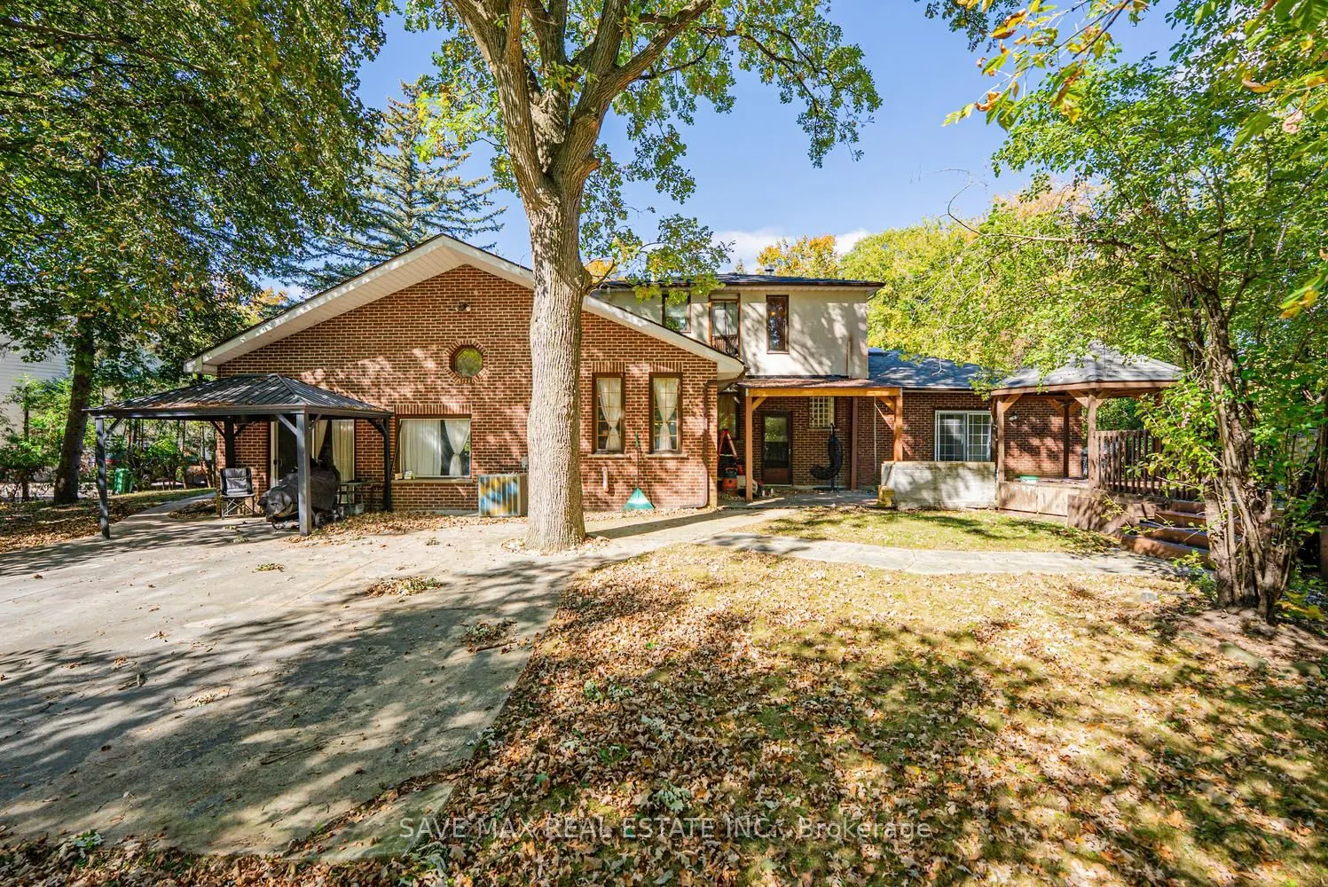 1215 Martins Boulevard