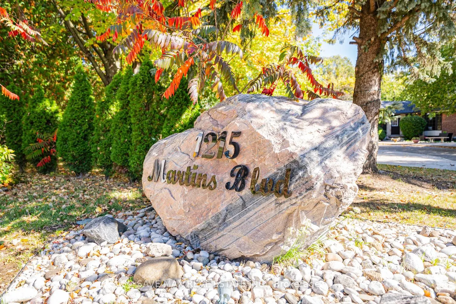1215 Martins Boulevard