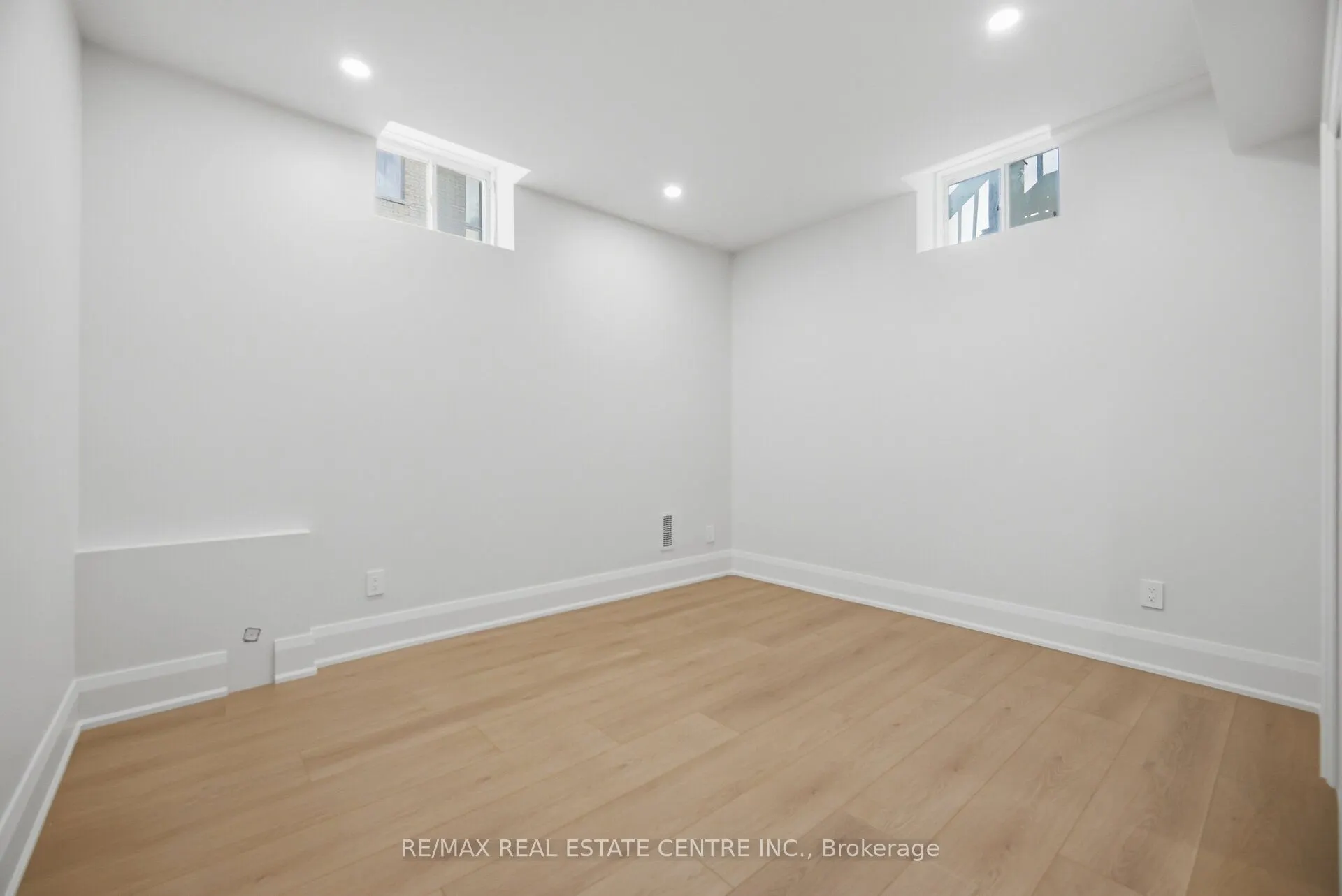 4 Calstock Place