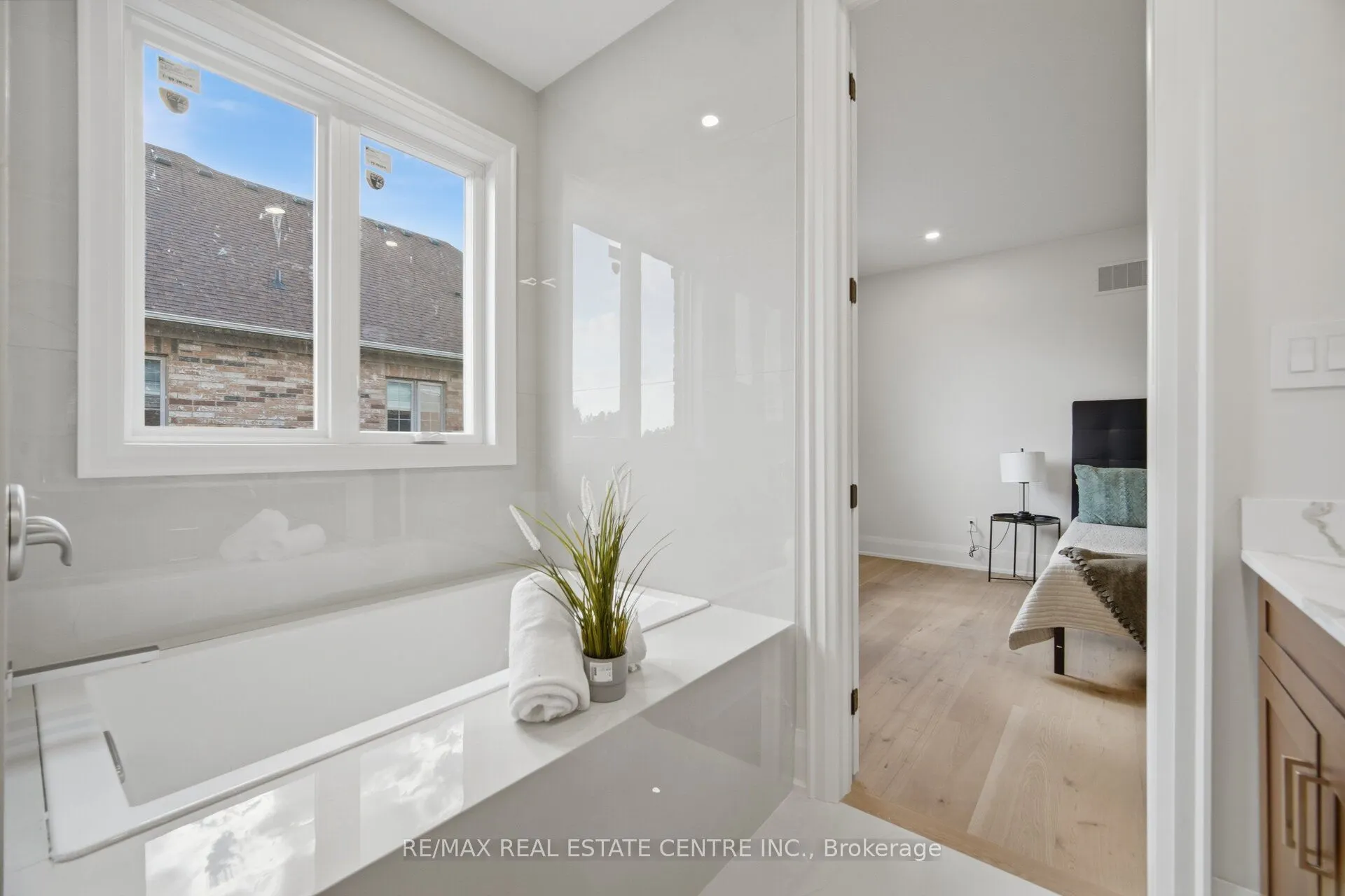 4 Calstock Place