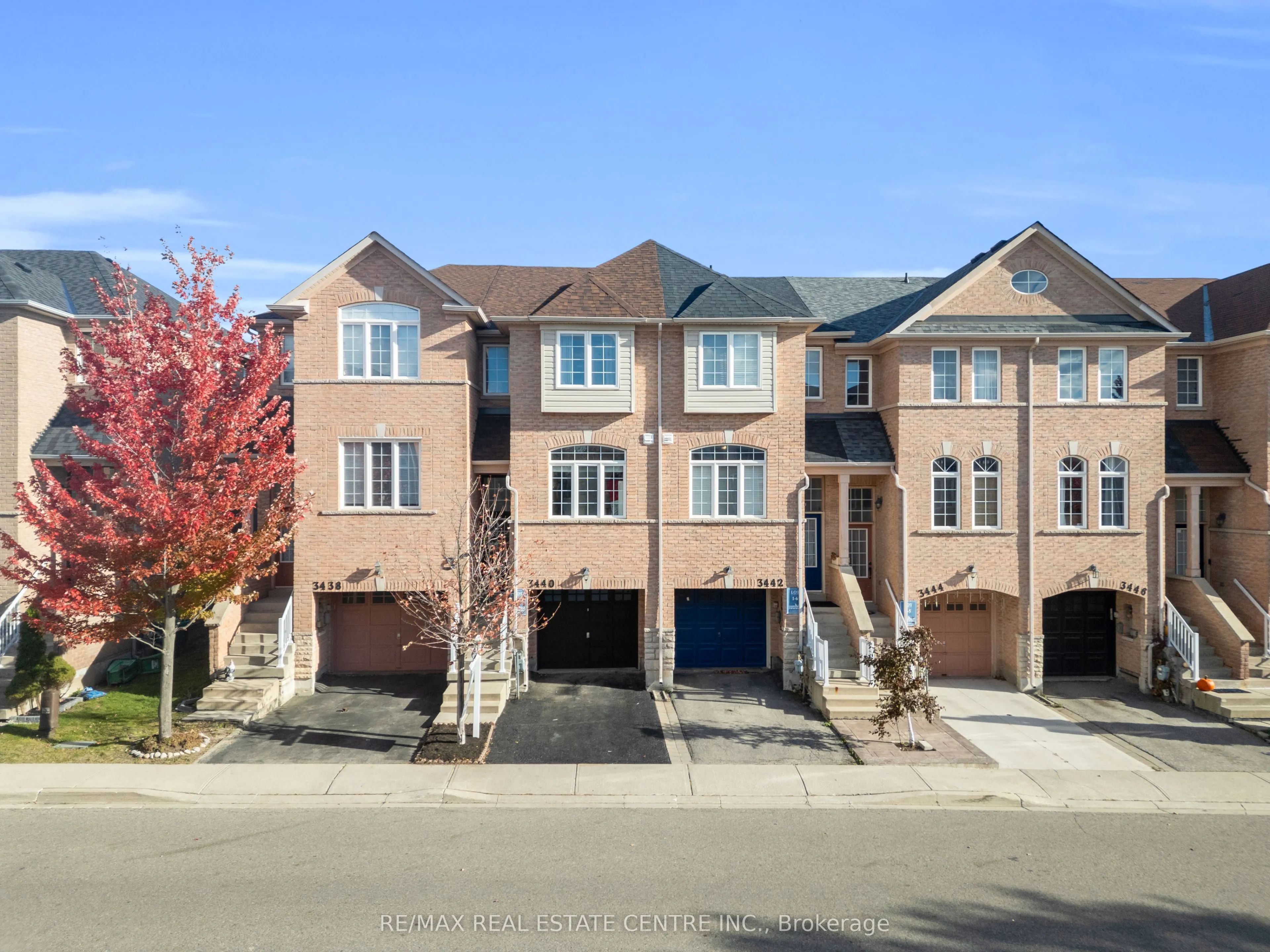 3440 Redpath Circle