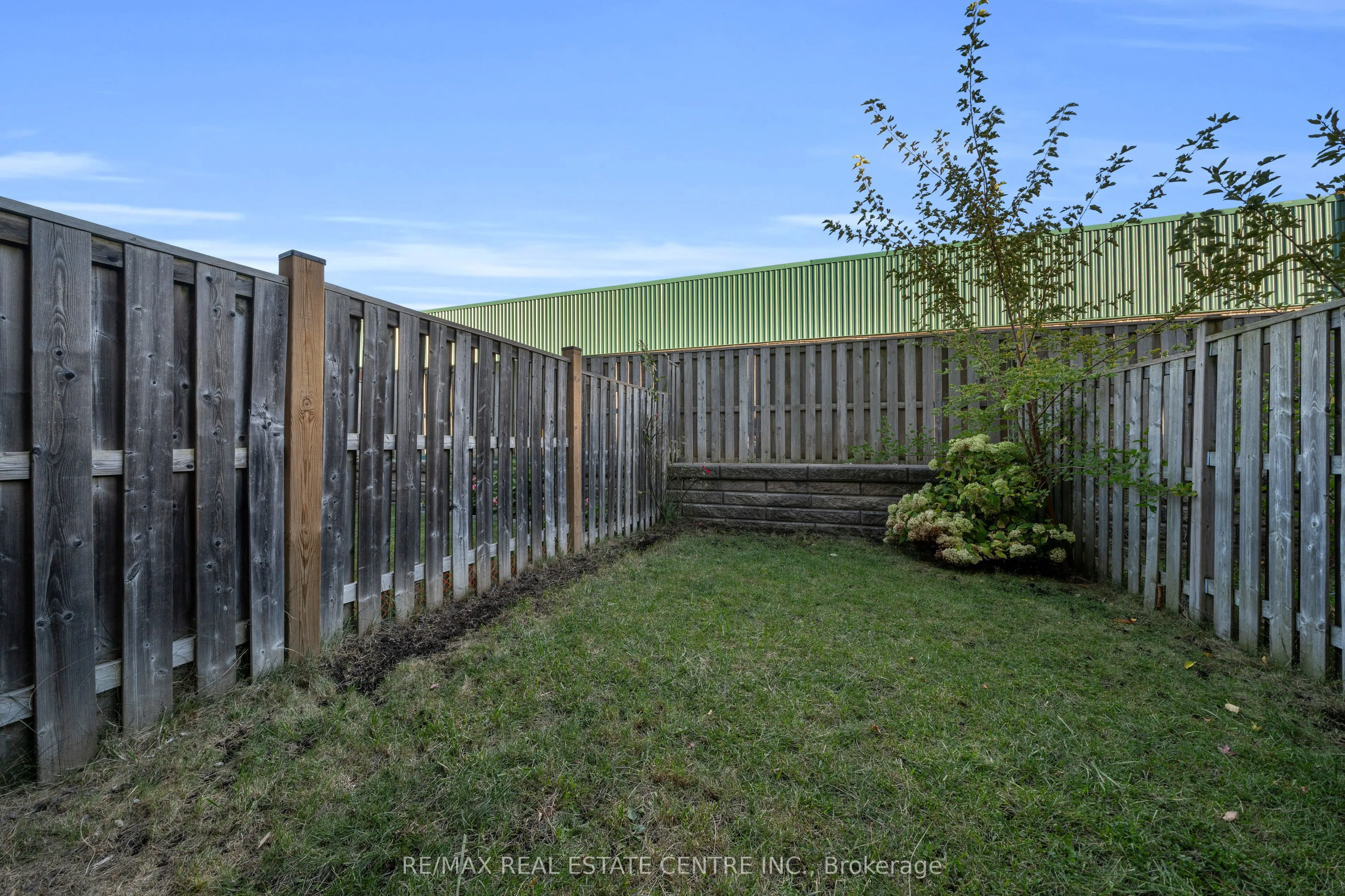 3440 Redpath Circle