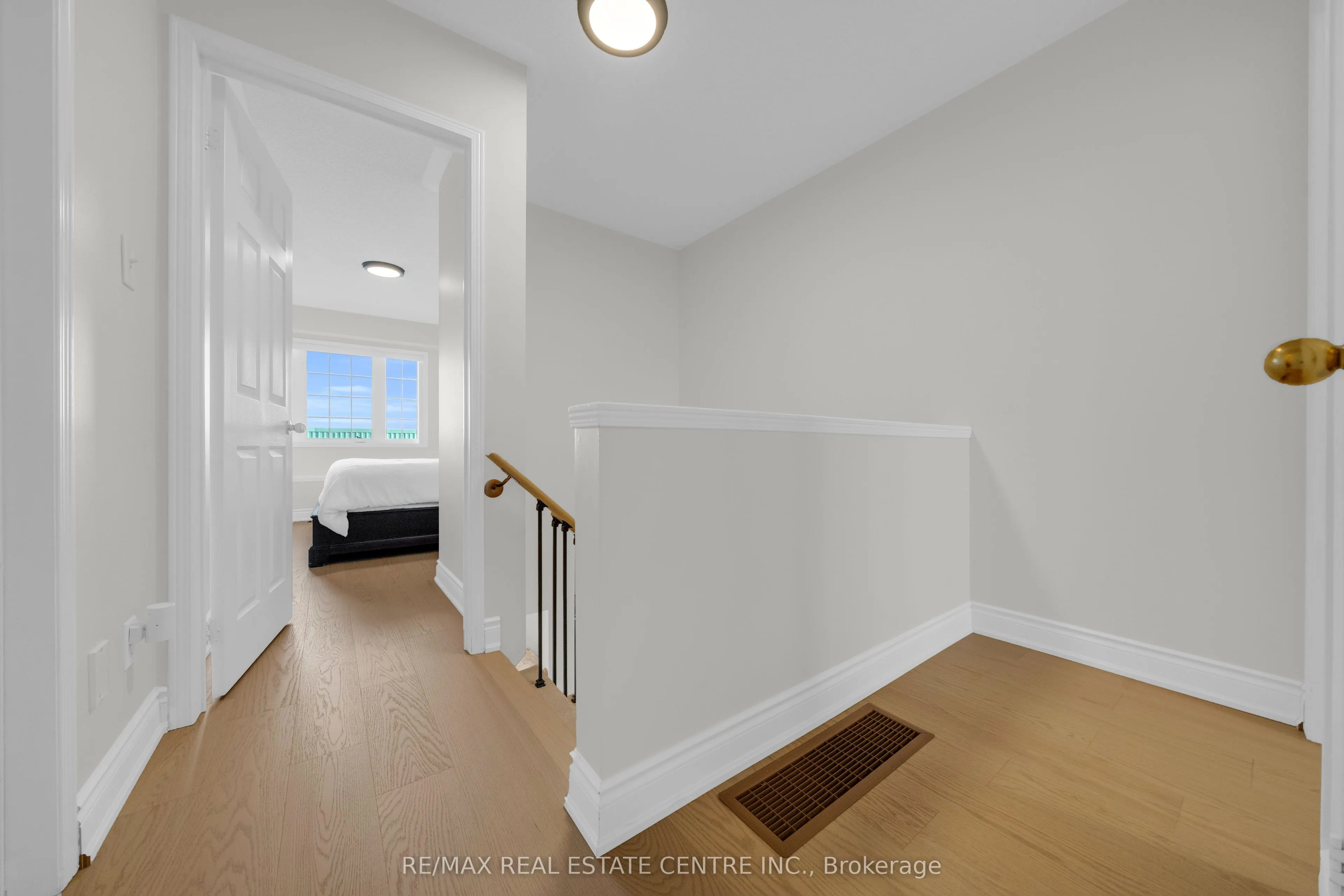 3440 Redpath Circle