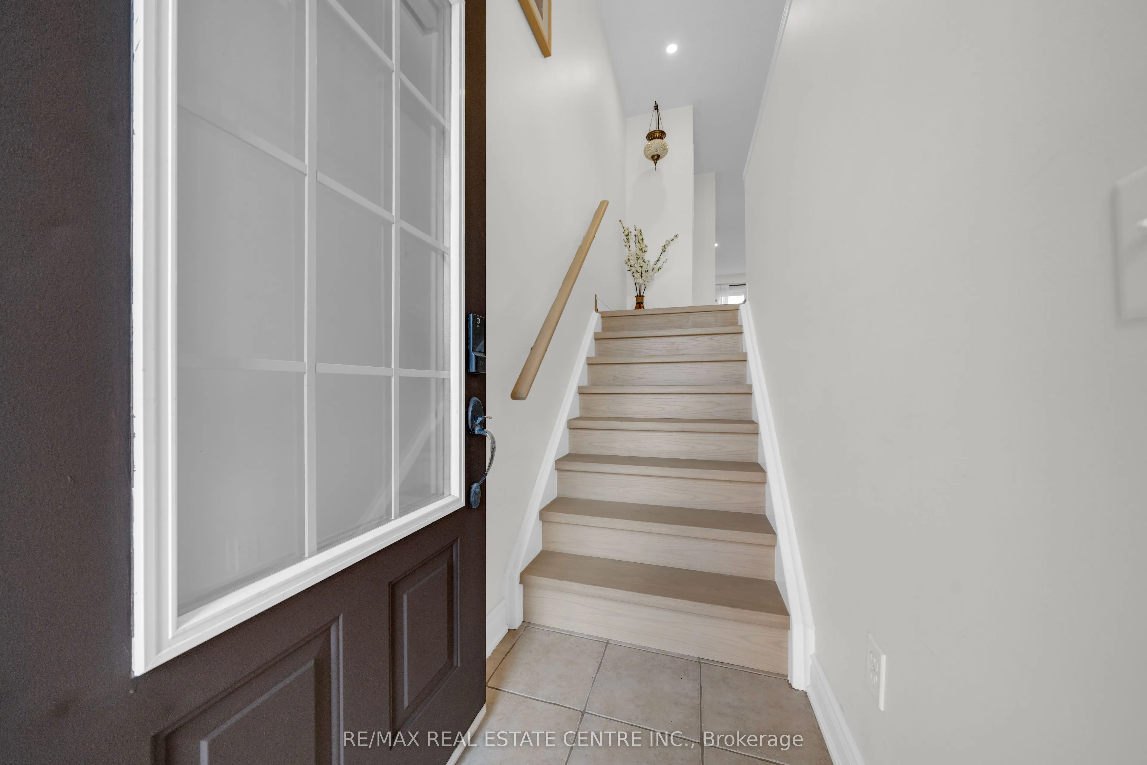 3440 Redpath Circle