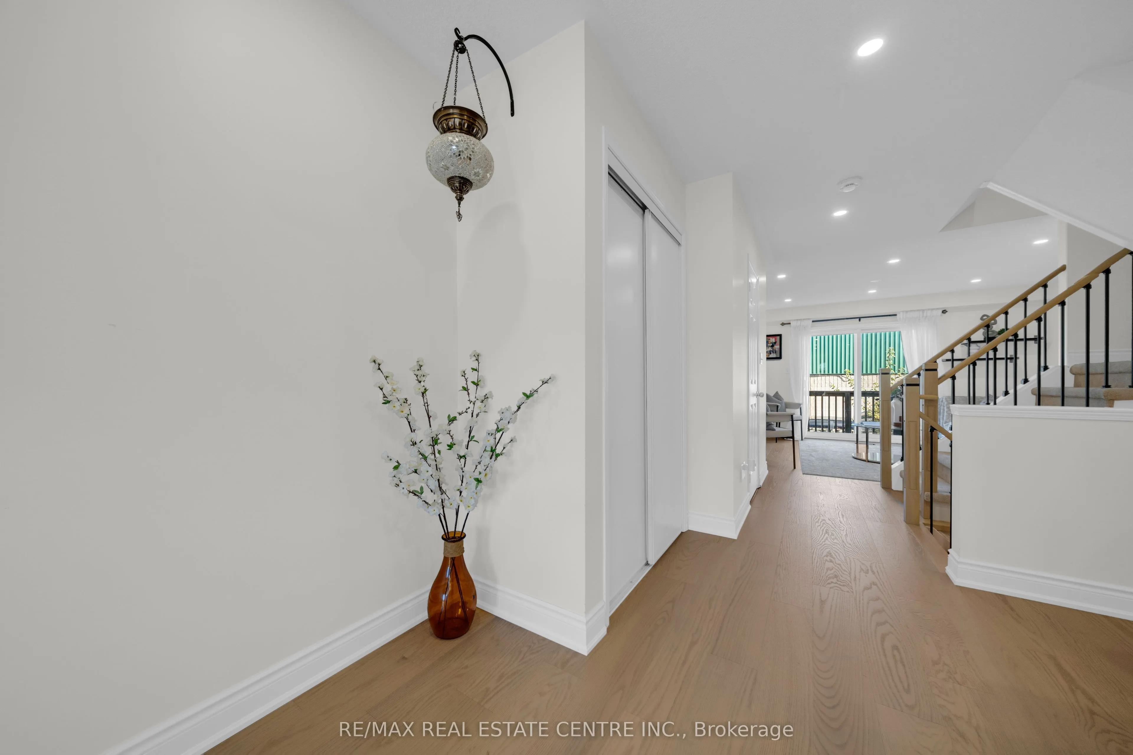 3440 Redpath Circle