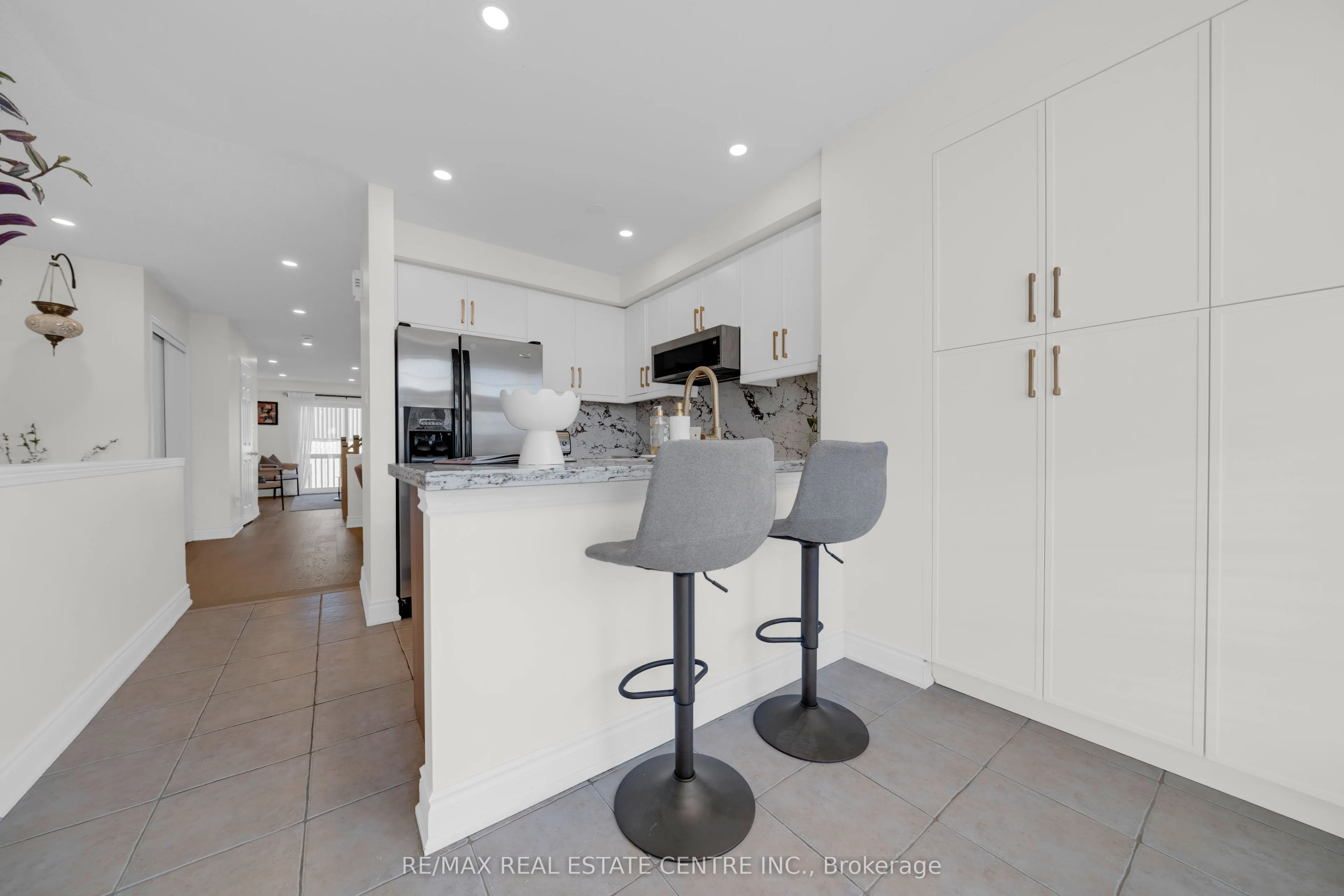 3440 Redpath Circle