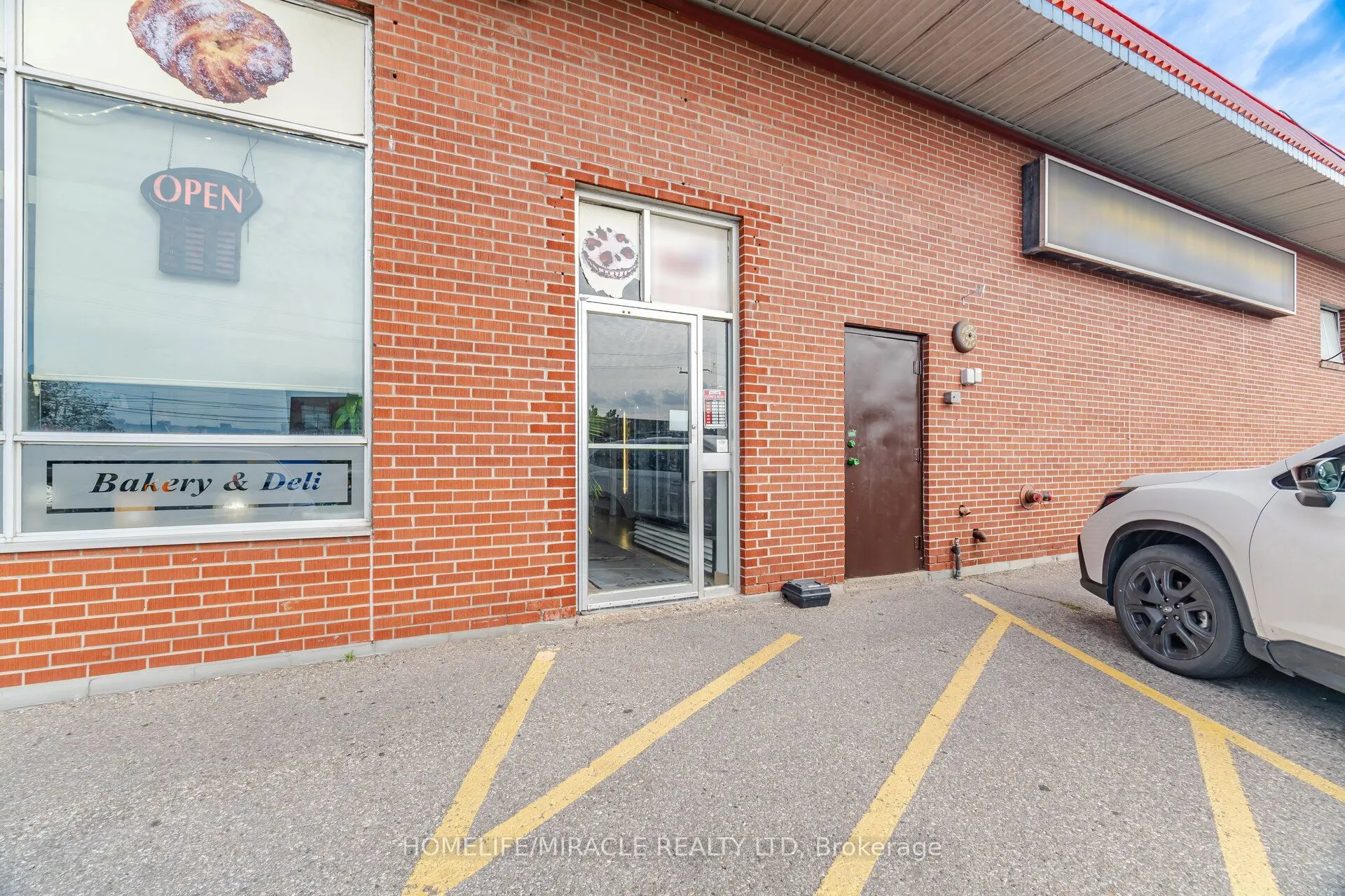 240 Clarence Street #1