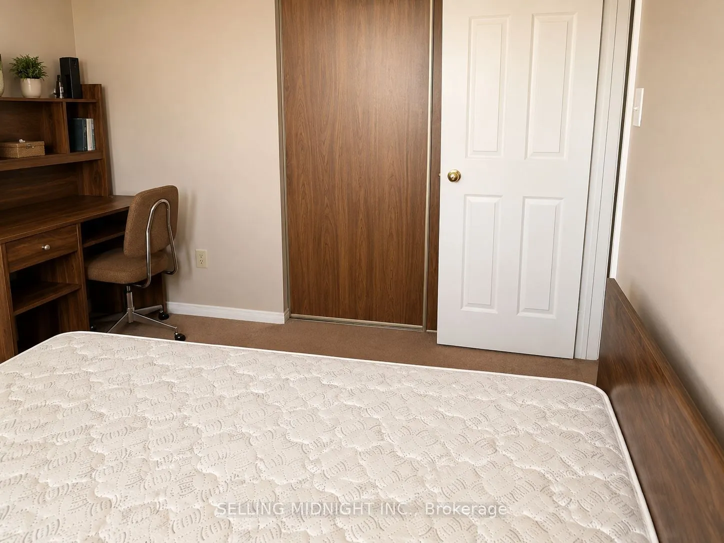 441 Rutherford Road N #Room