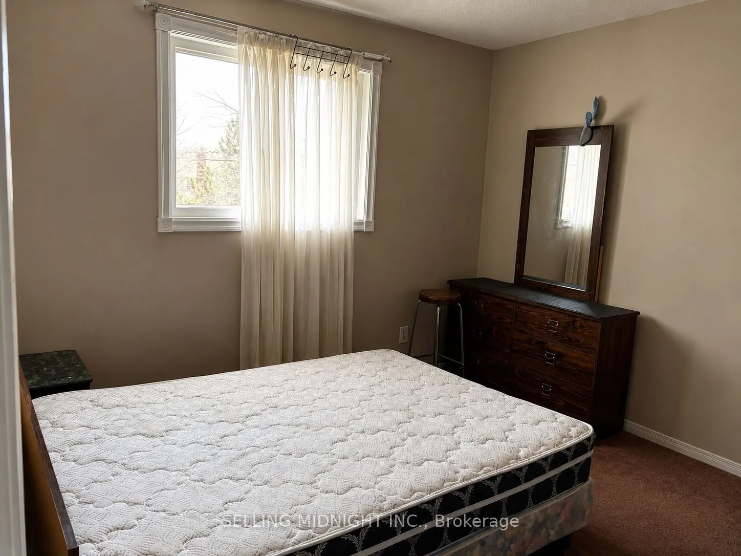 441 Rutherford Road N #Room