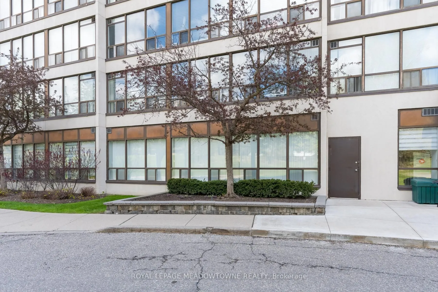 10 Laurelcrest Street #104