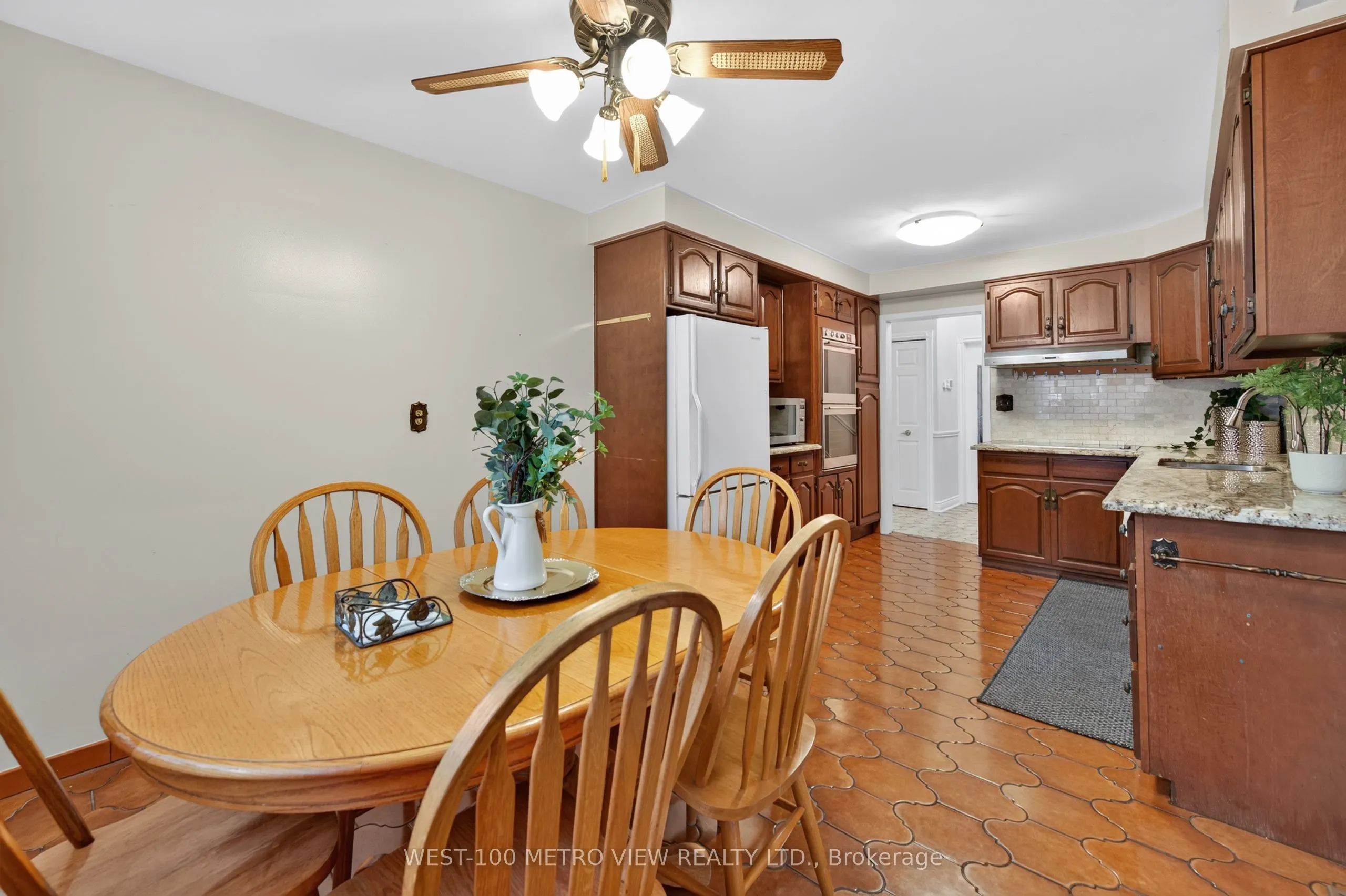 3411 Pinesmoke Crescent