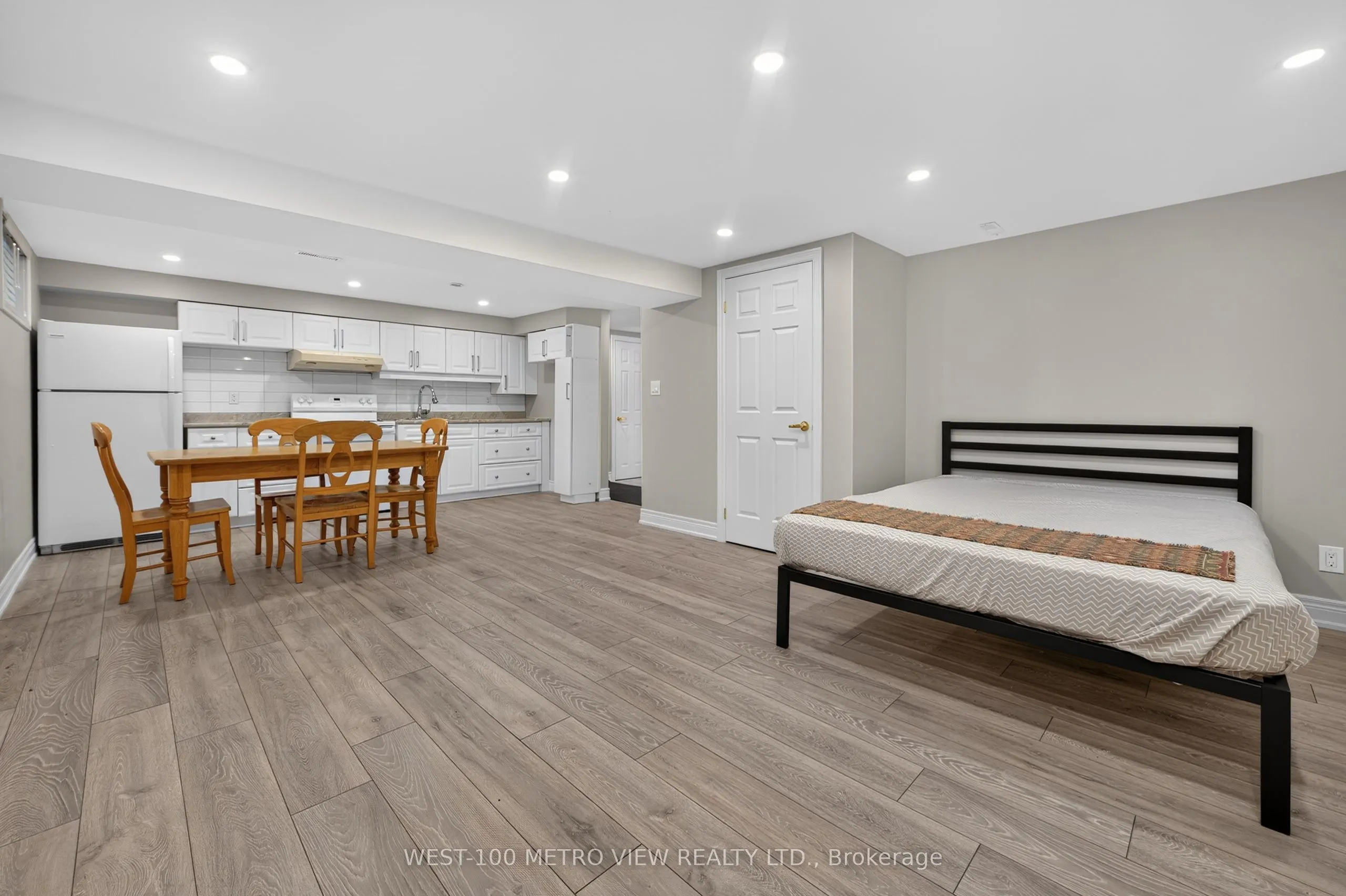 3411 Pinesmoke Crescent