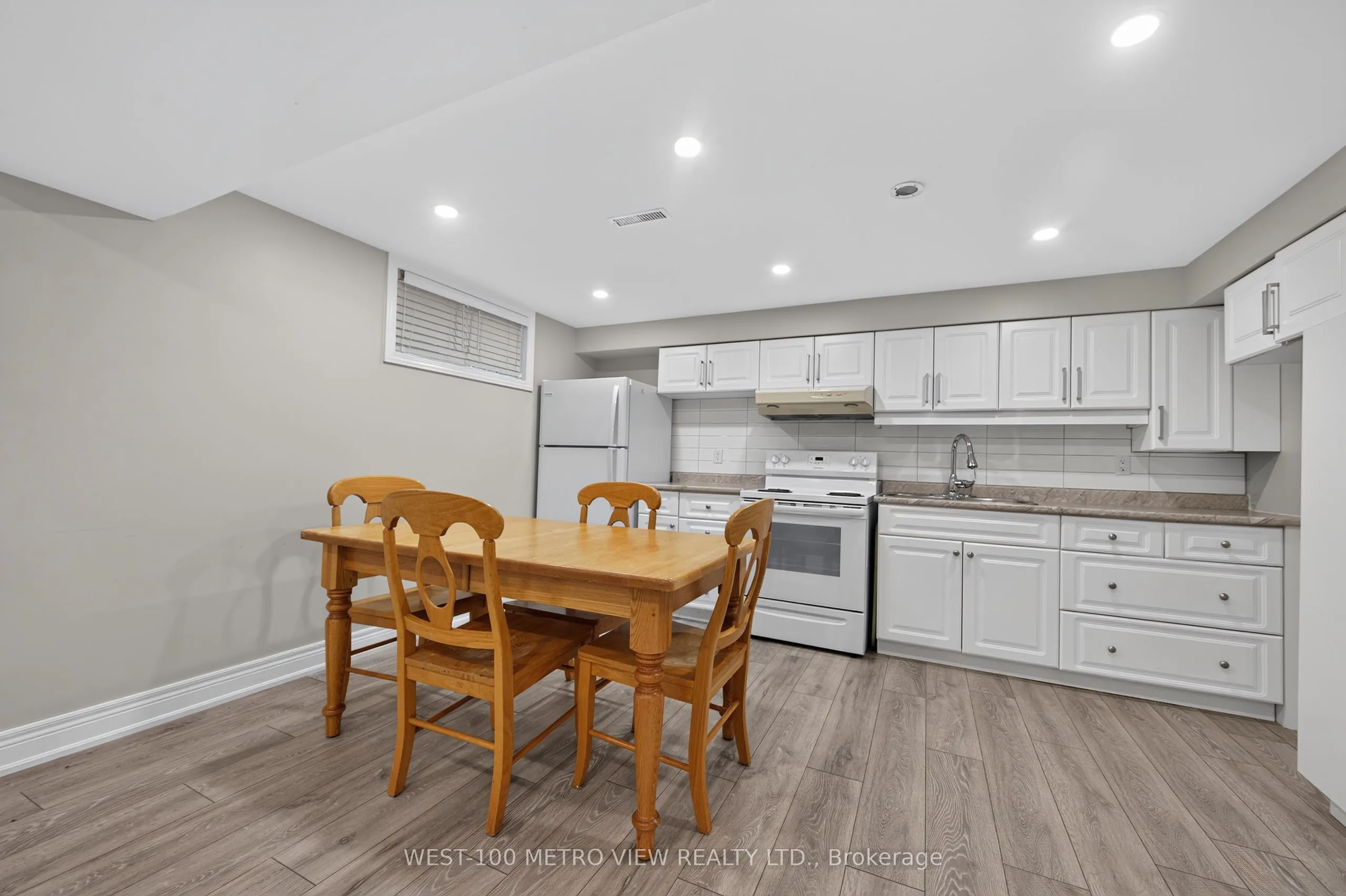 3411 Pinesmoke Crescent