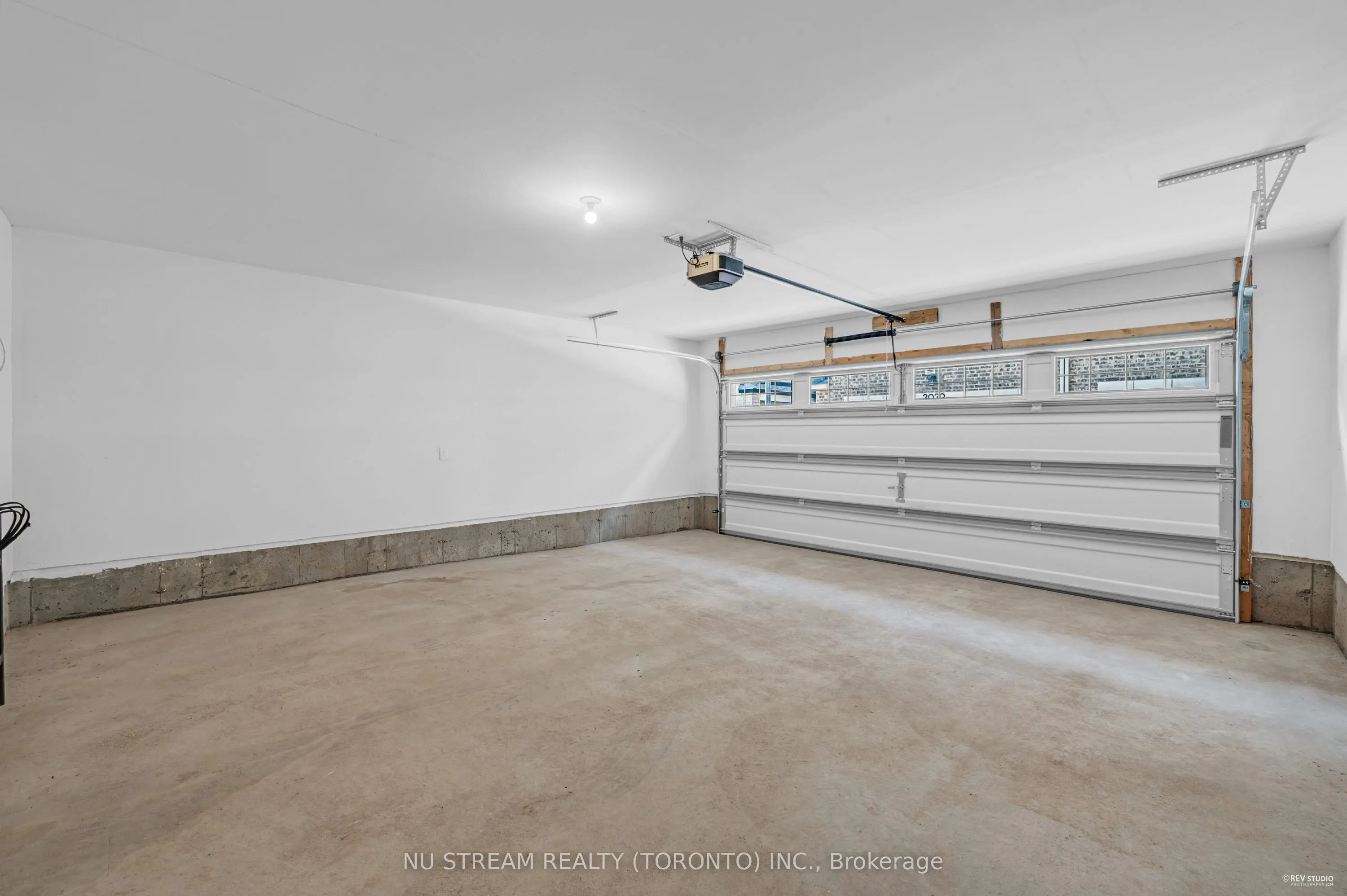 3034 Merrick Road