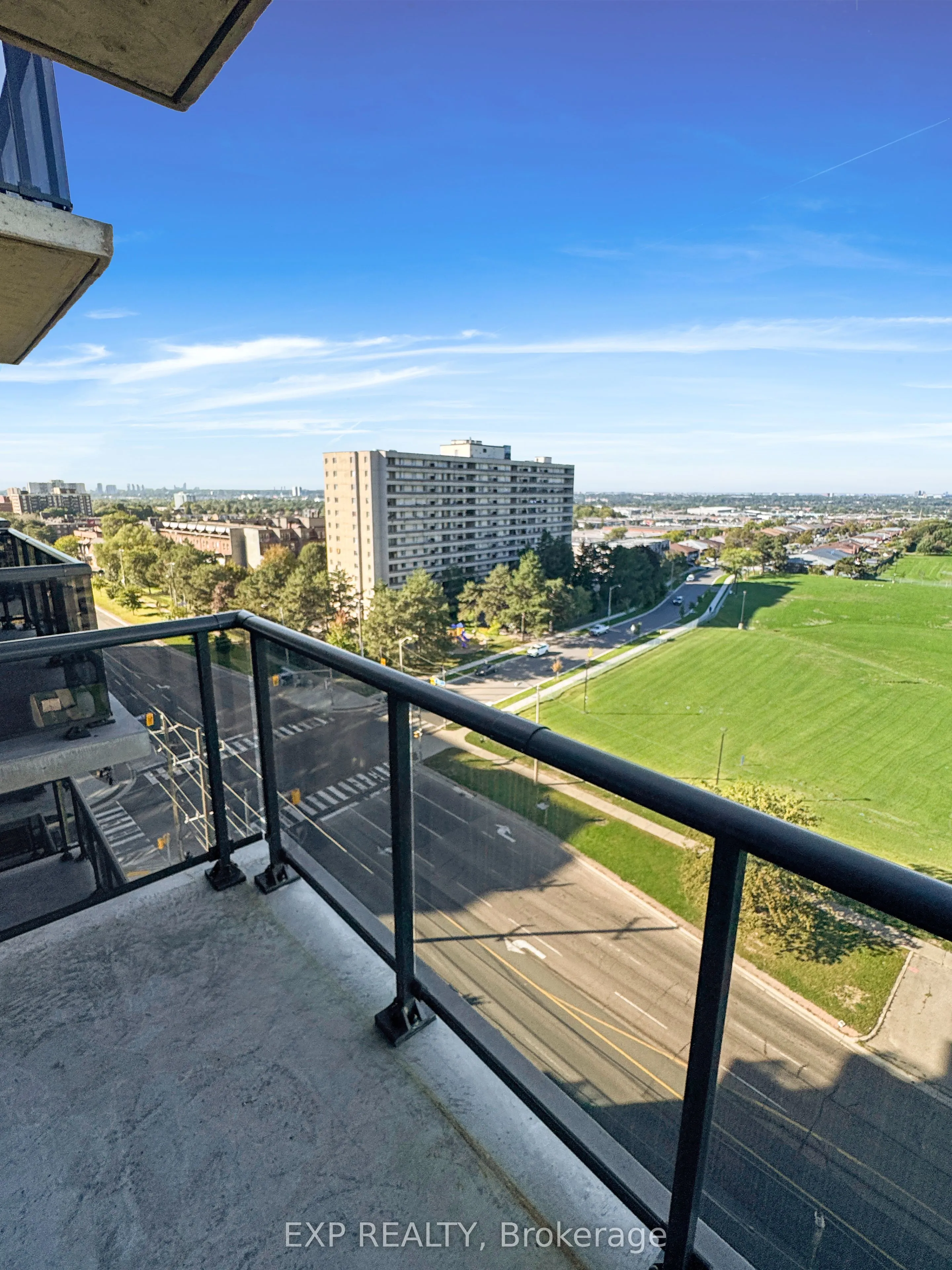 2825 Jane Street #913