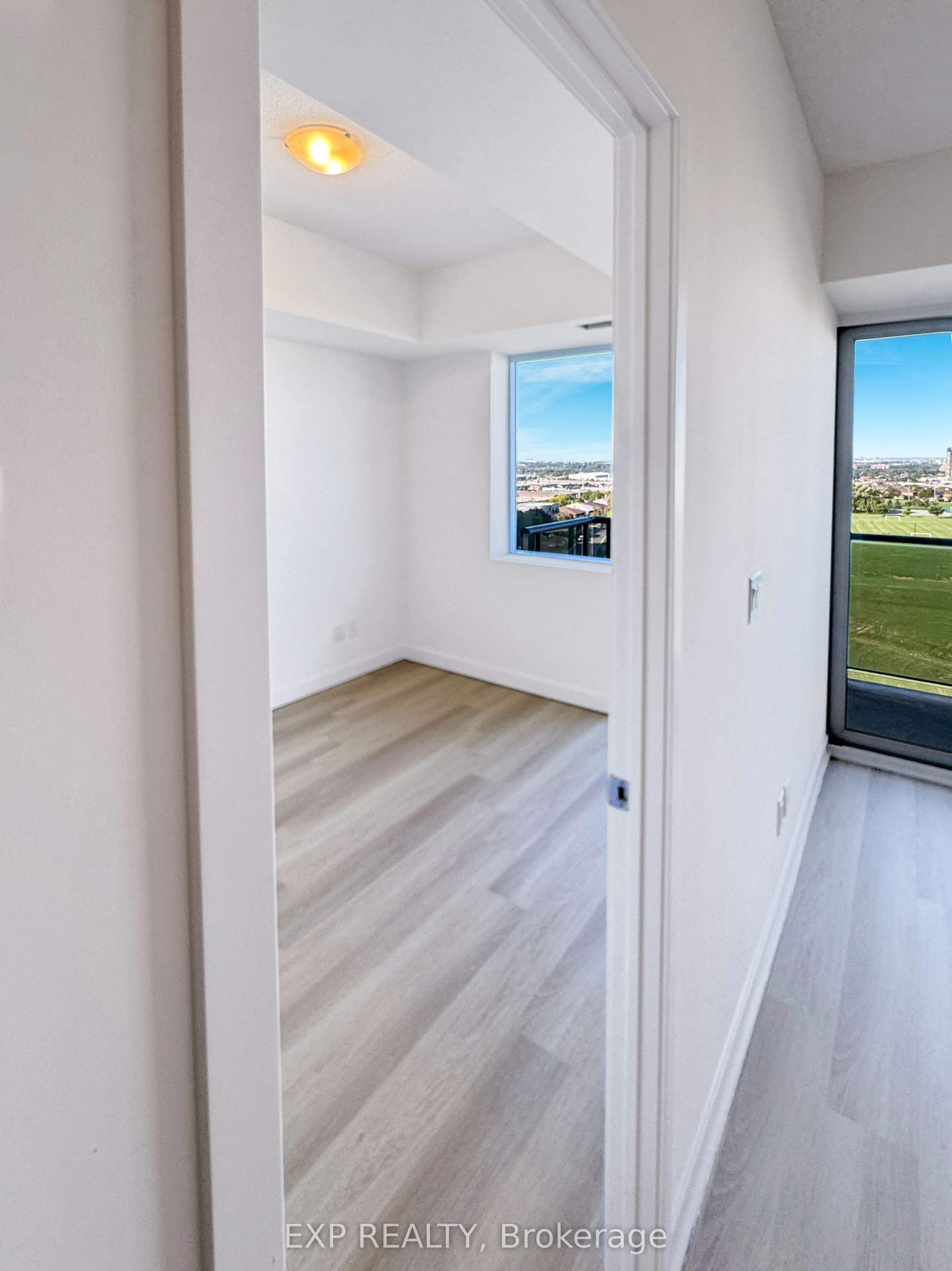 2825 Jane Street #913