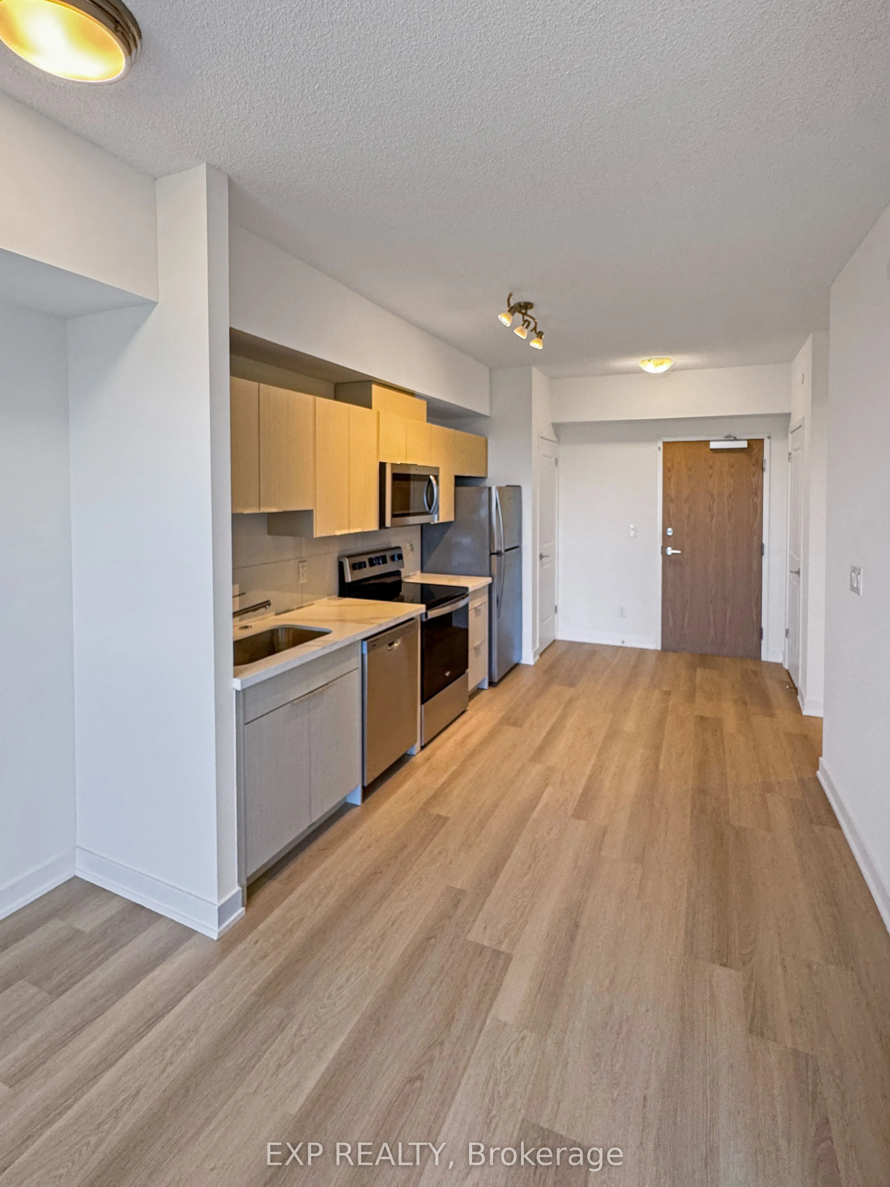 2825 Jane Street #913