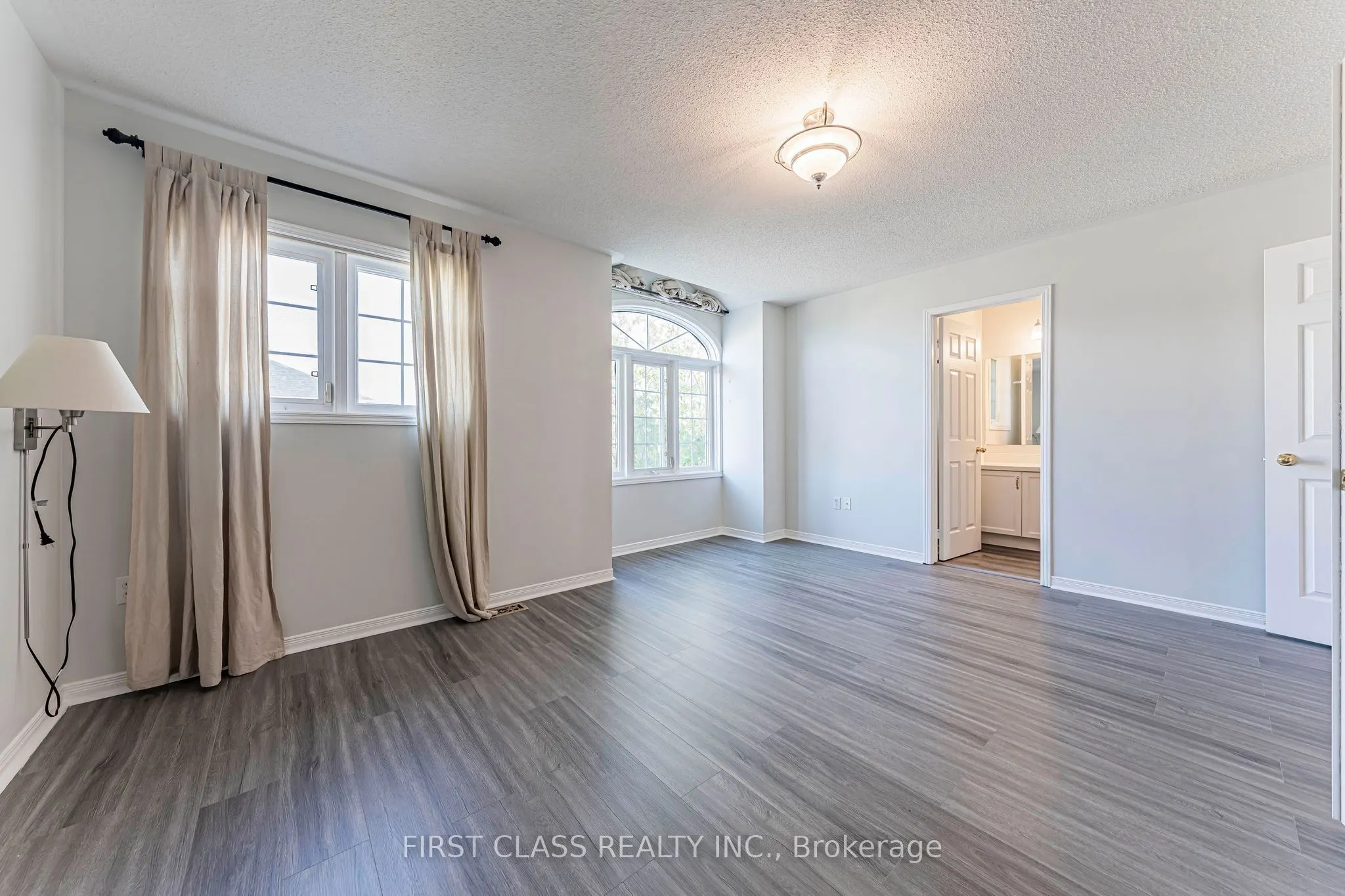 5110 Fairview Street #24