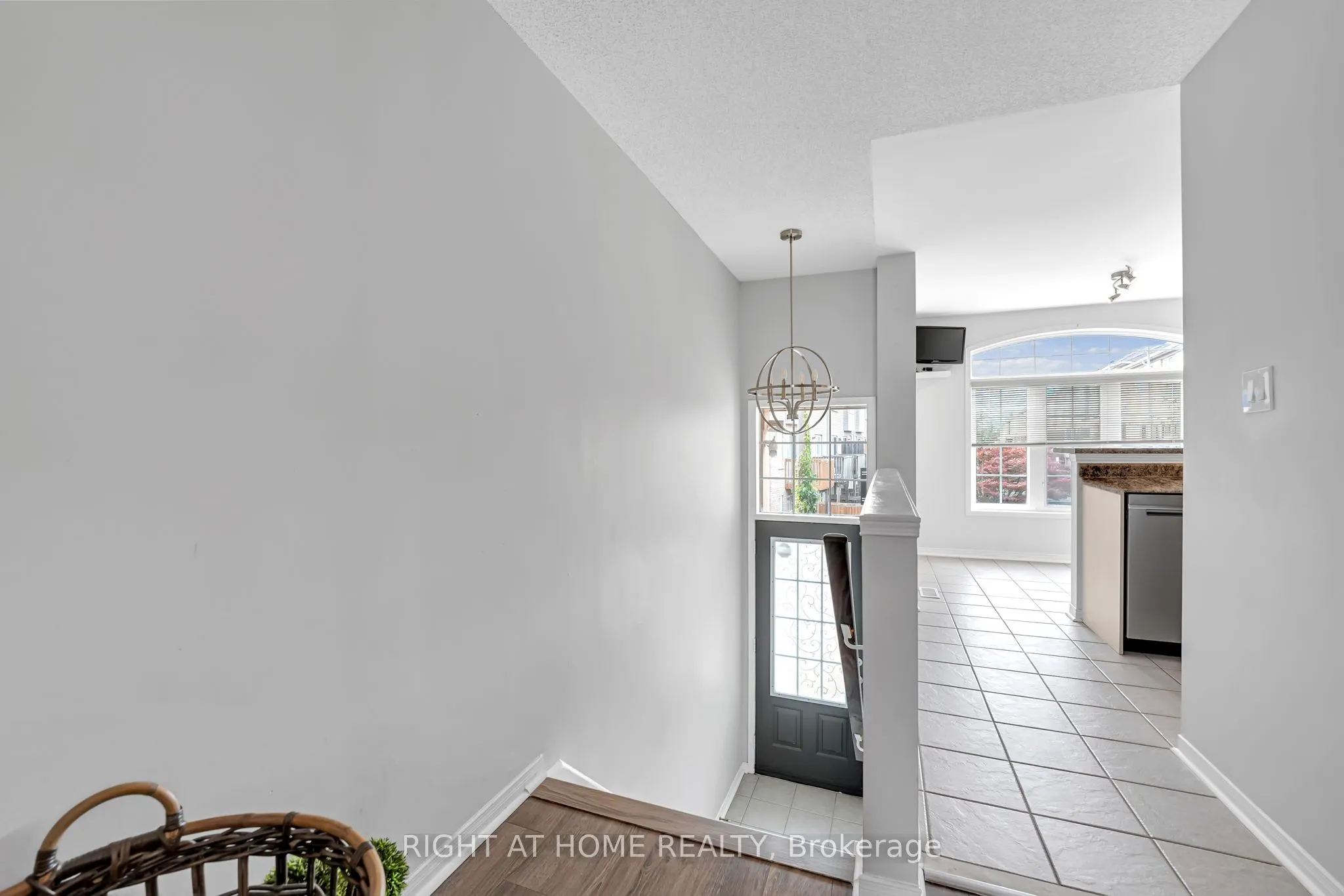 3370 Redpath Circle