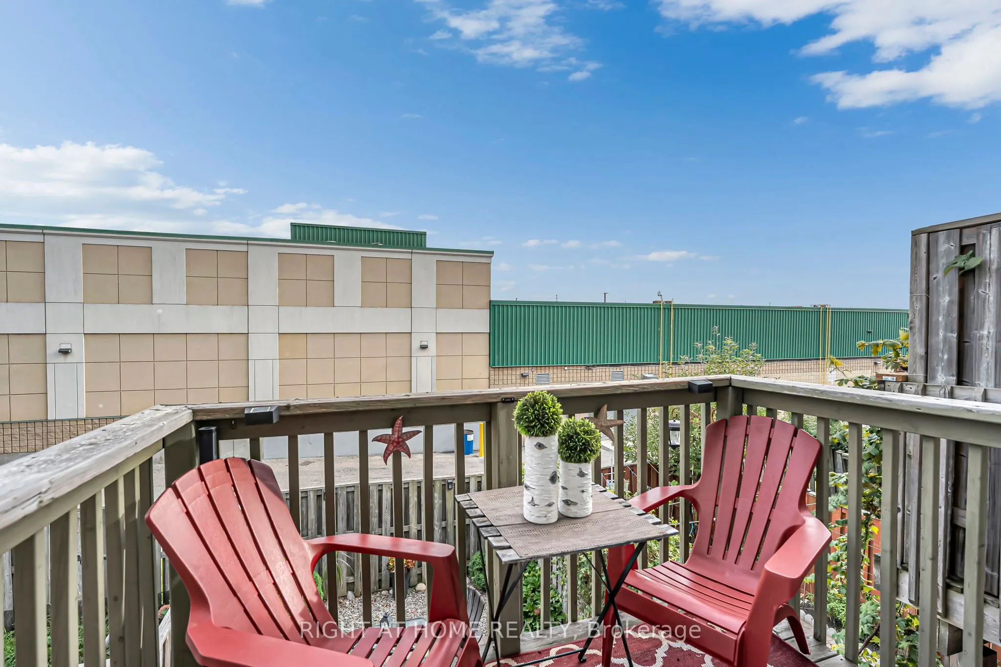 3370 Redpath Circle