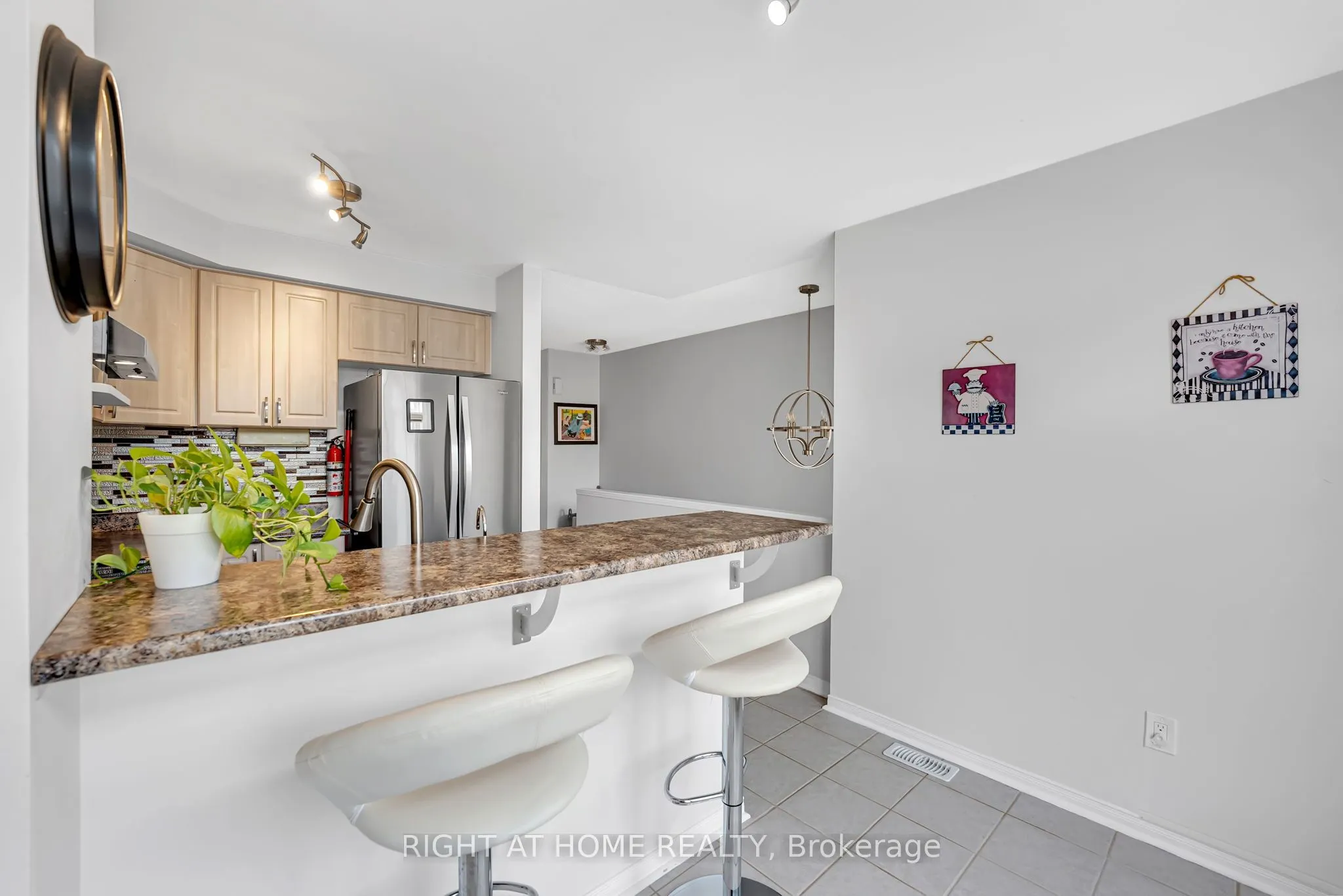 3370 Redpath Circle