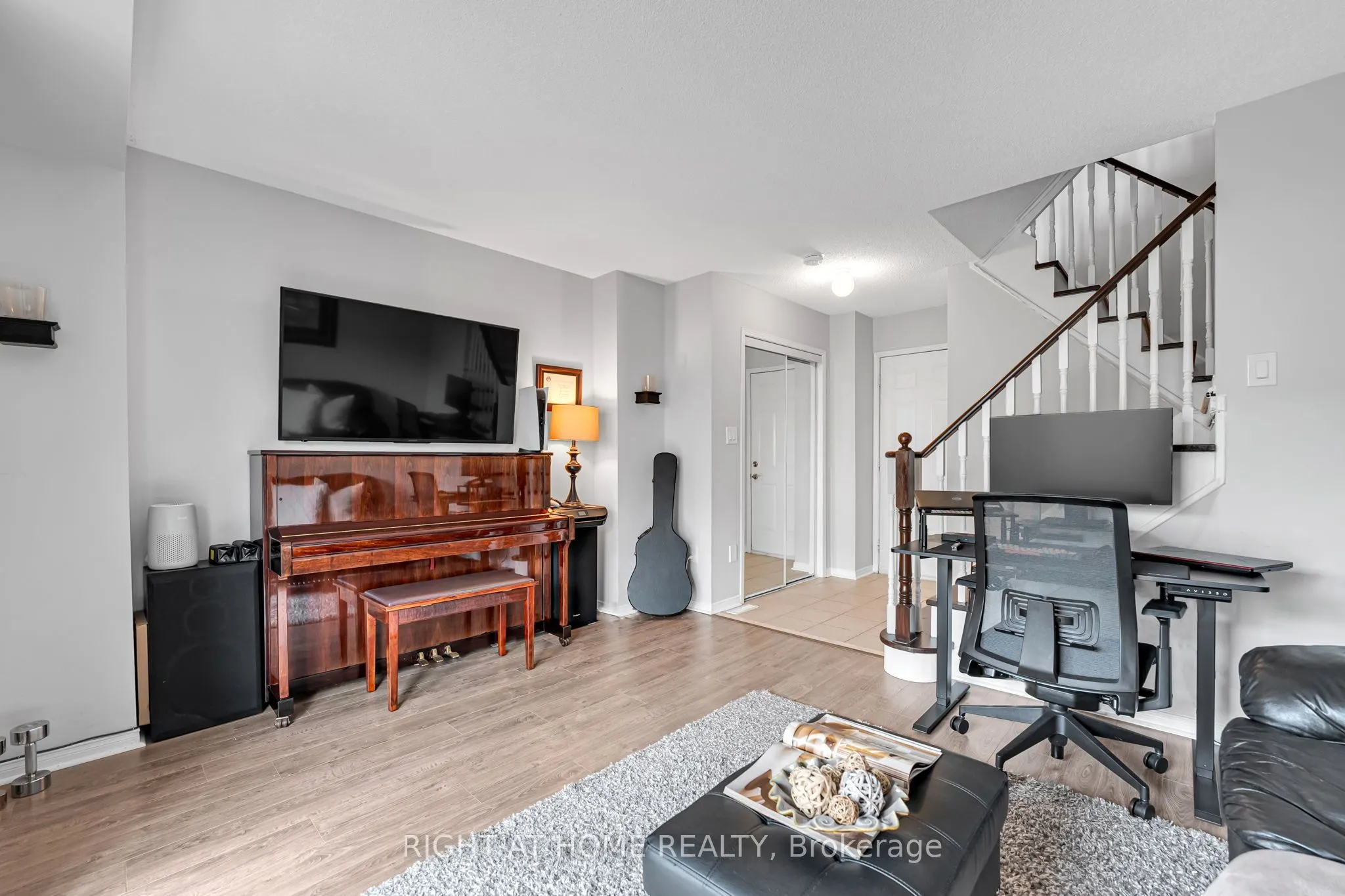 3370 Redpath Circle