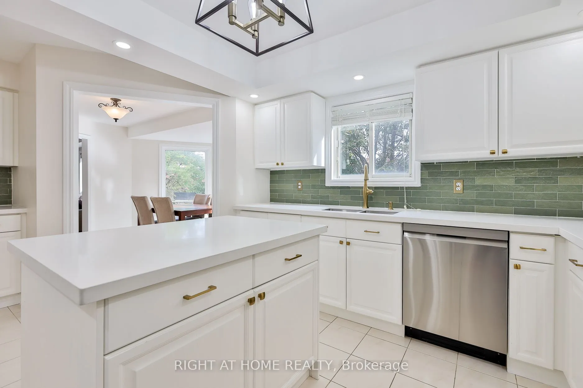 560 Chagall Court