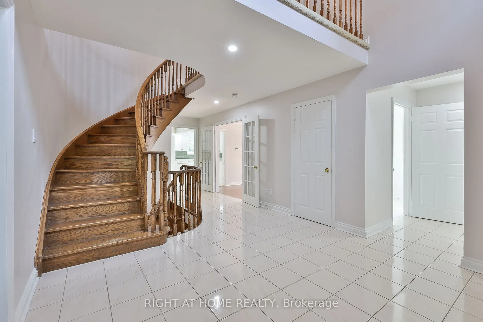 560 Chagall Court