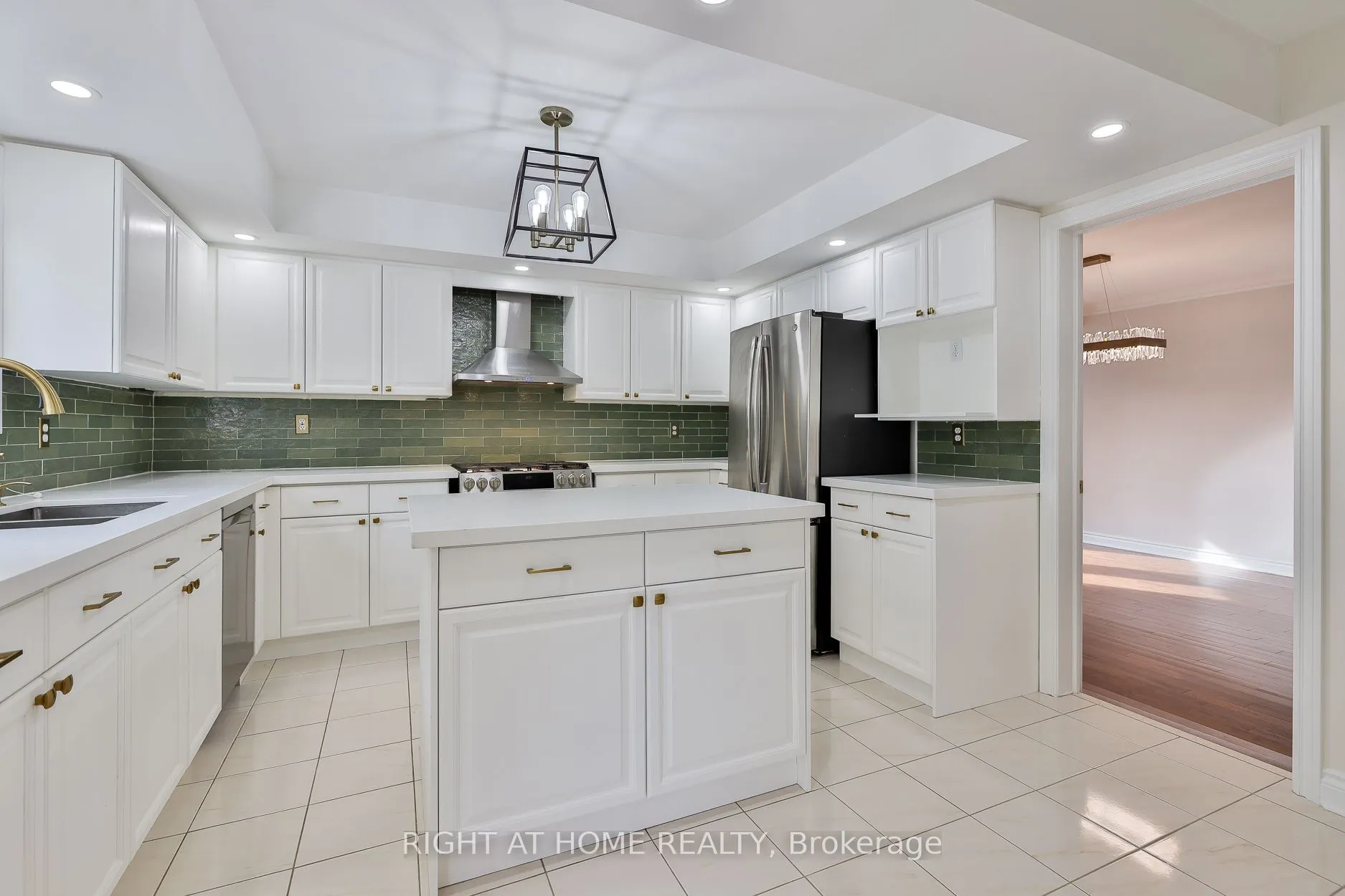 560 Chagall Court