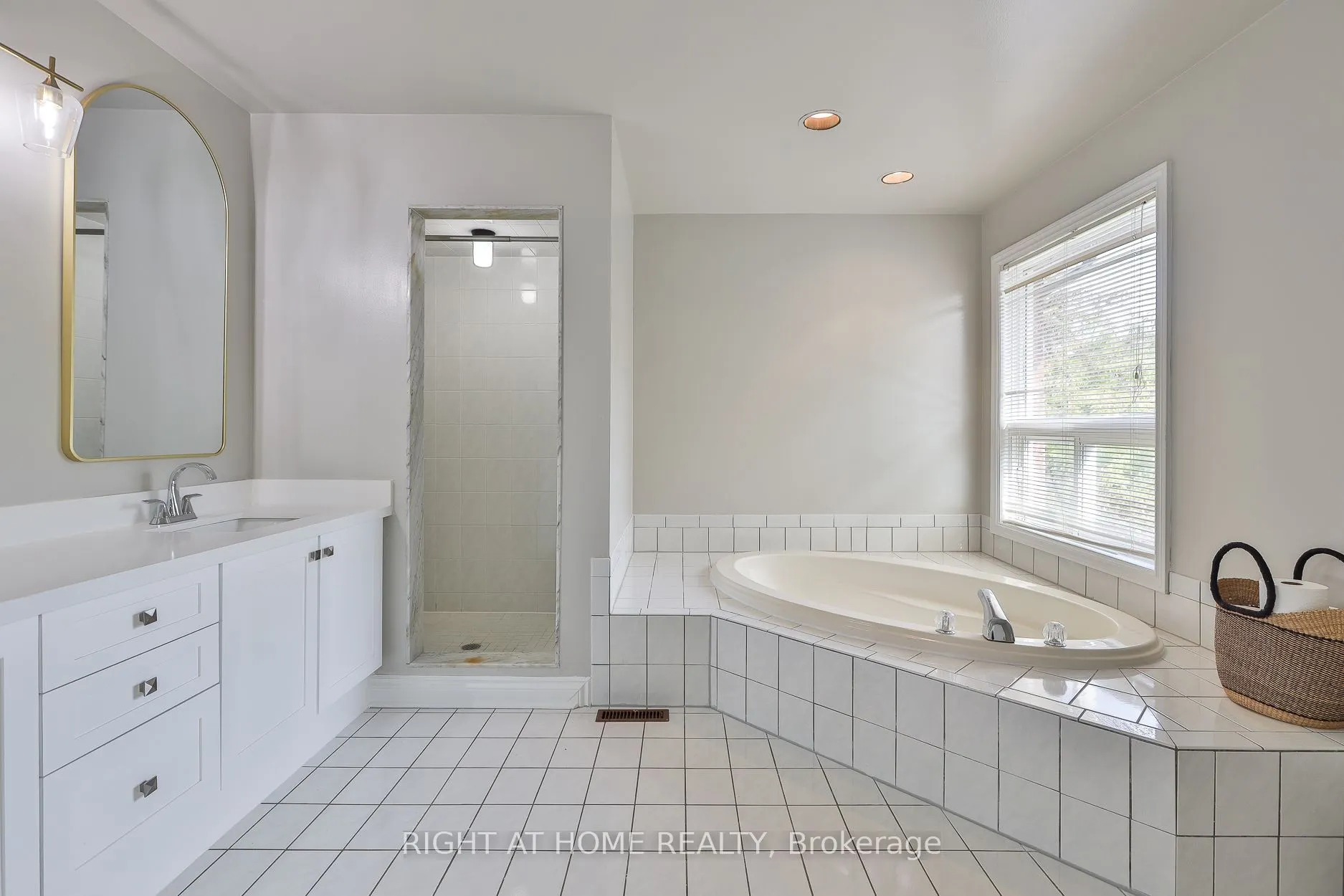 560 Chagall Court