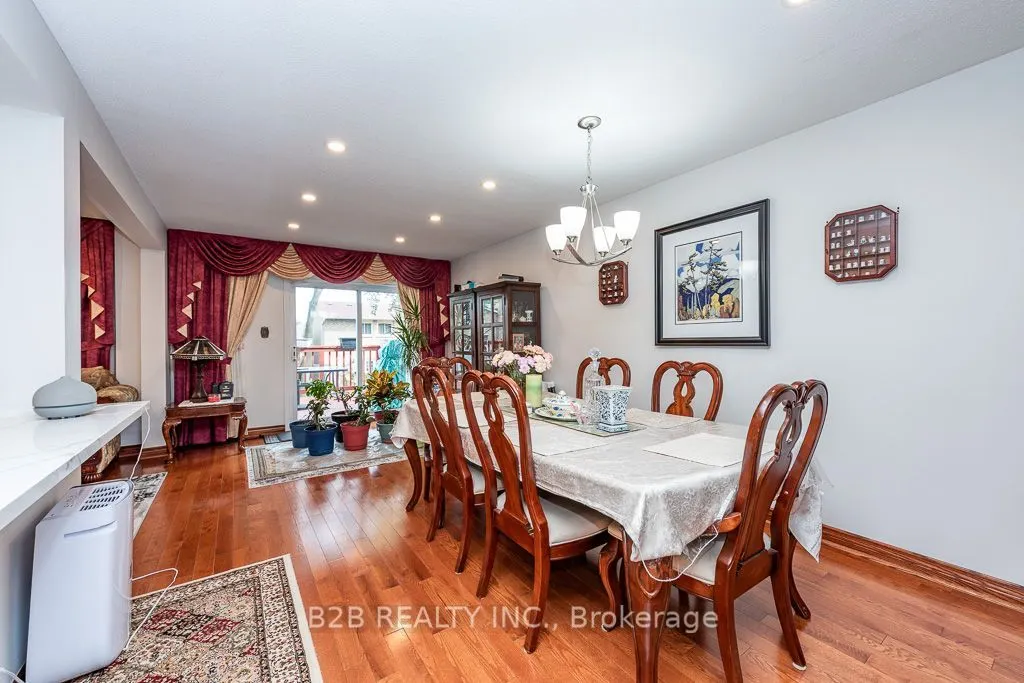 4112 trapper Crescent