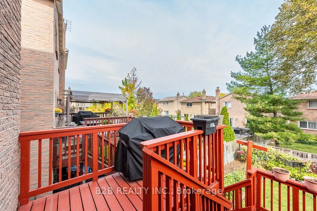 4112 trapper Crescent