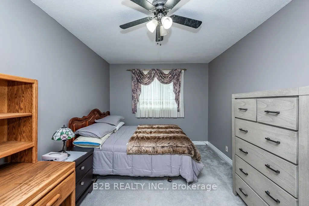 4112 trapper Crescent