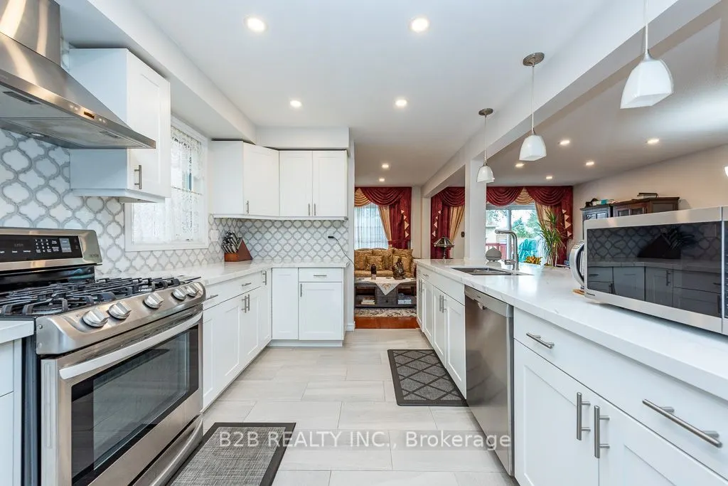 4112 trapper Crescent