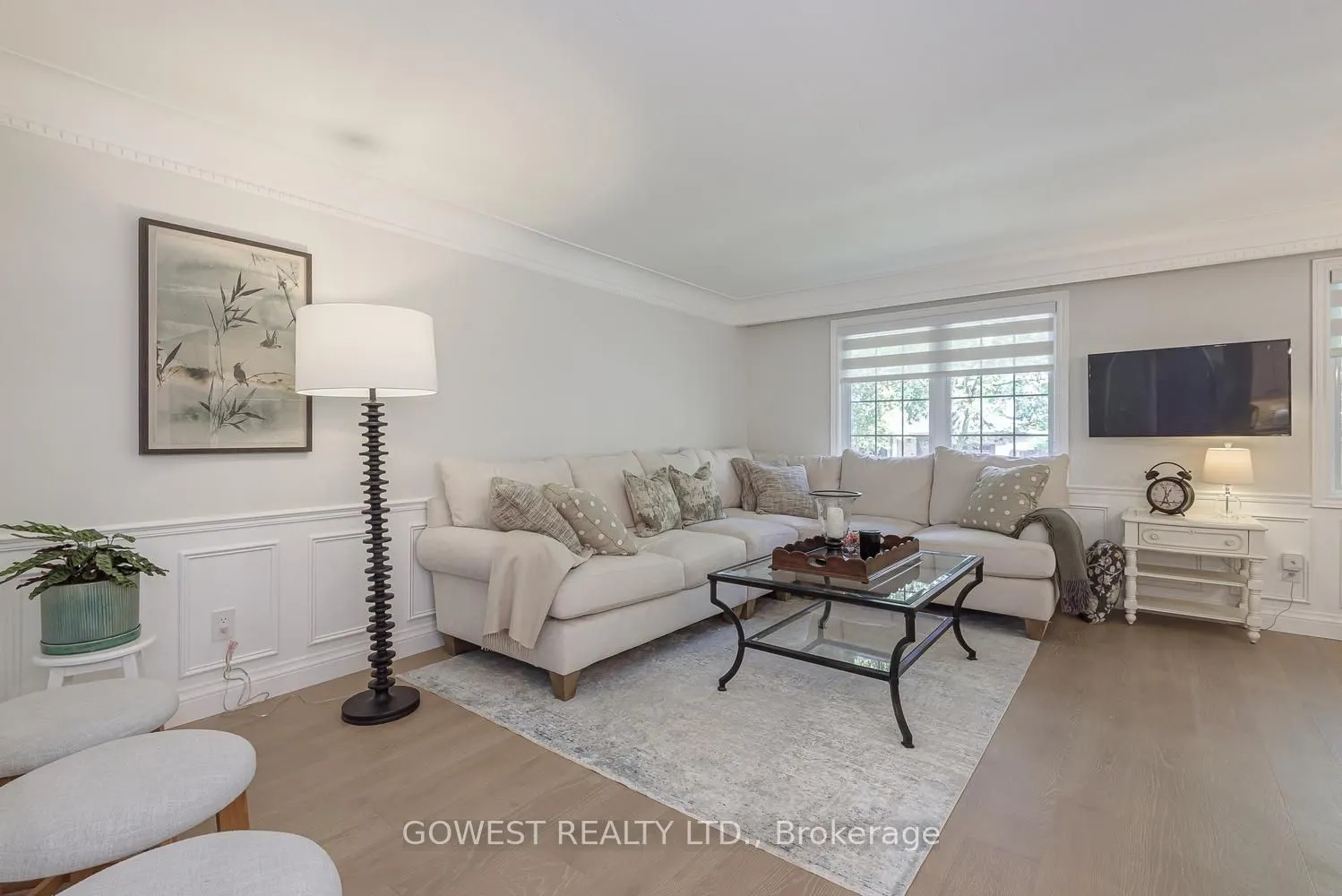 342 Bryant Crescent