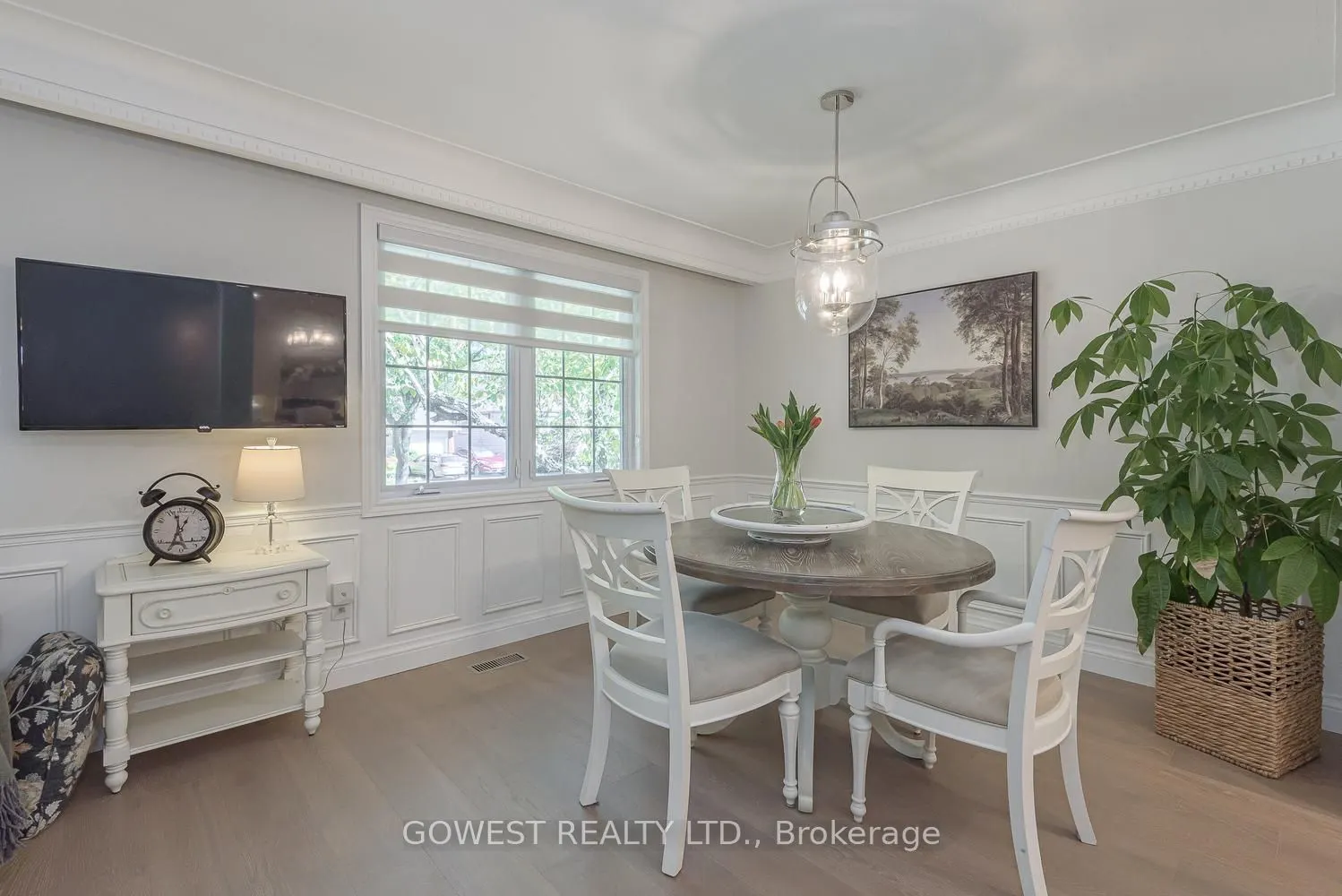 342 Bryant Crescent