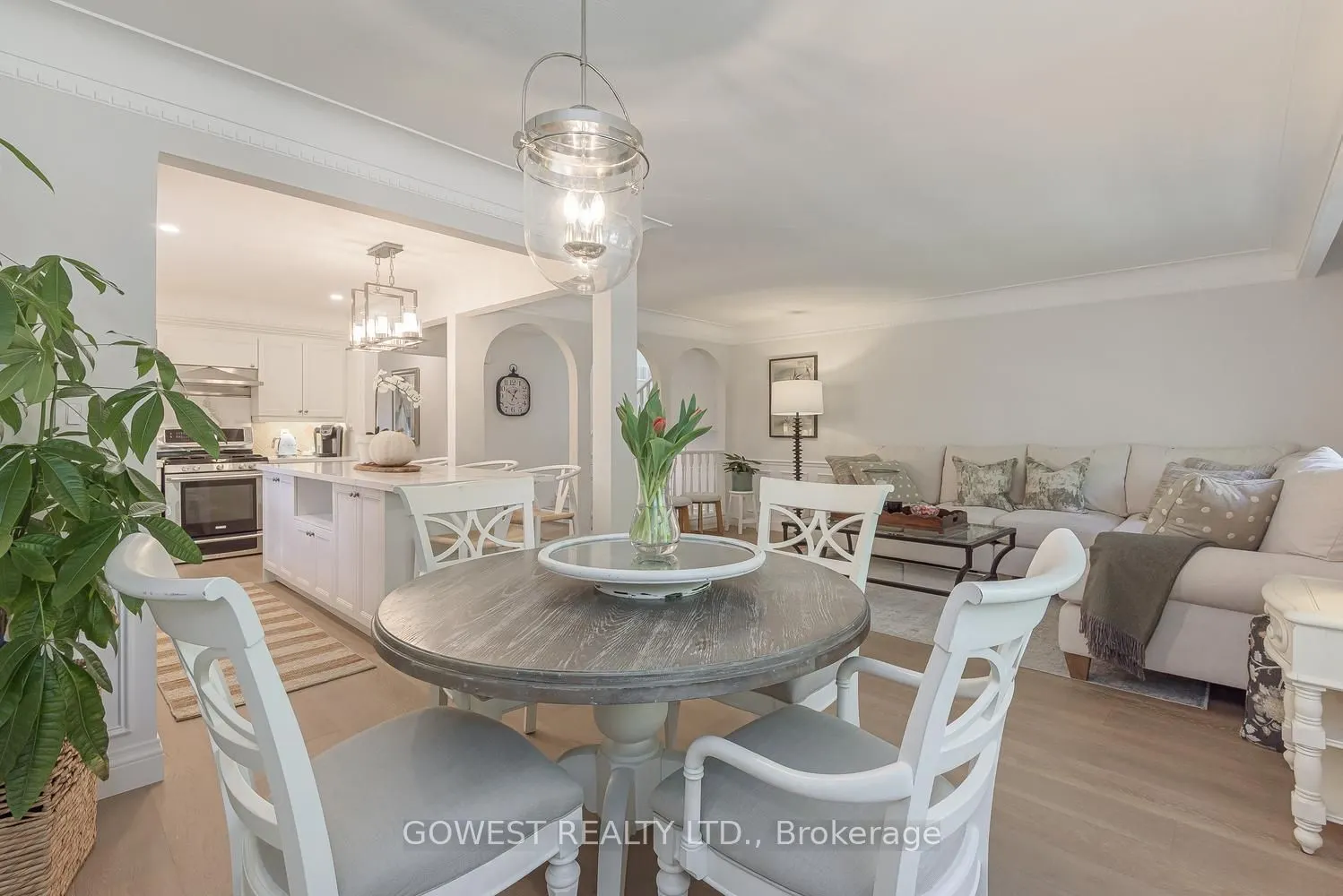 342 Bryant Crescent