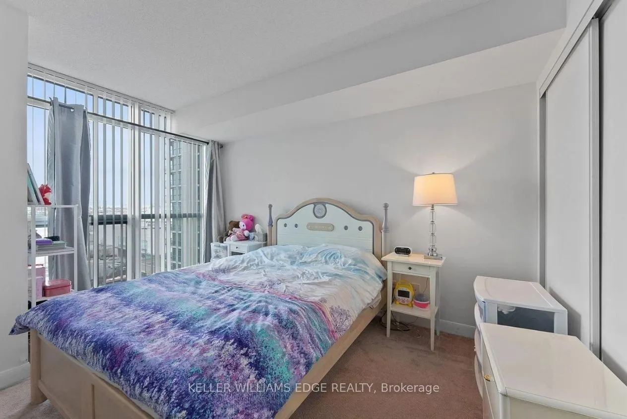 215 Sherway Gardens Road #809