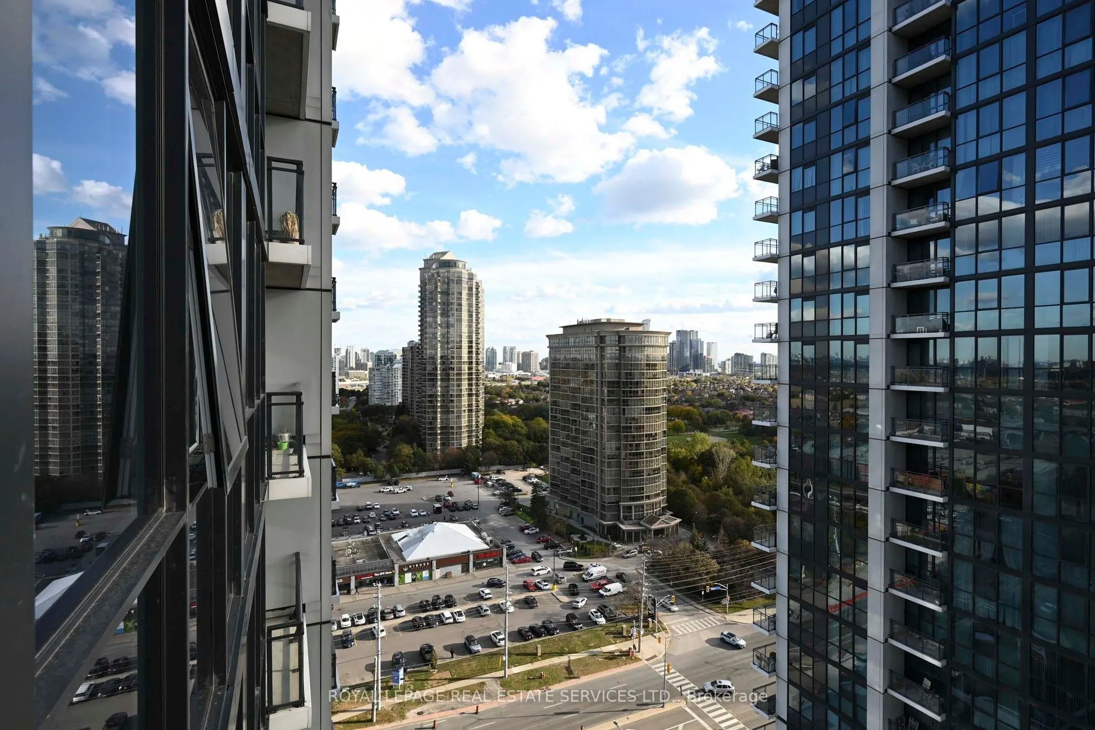 55 Eglinton Avenue W #1701