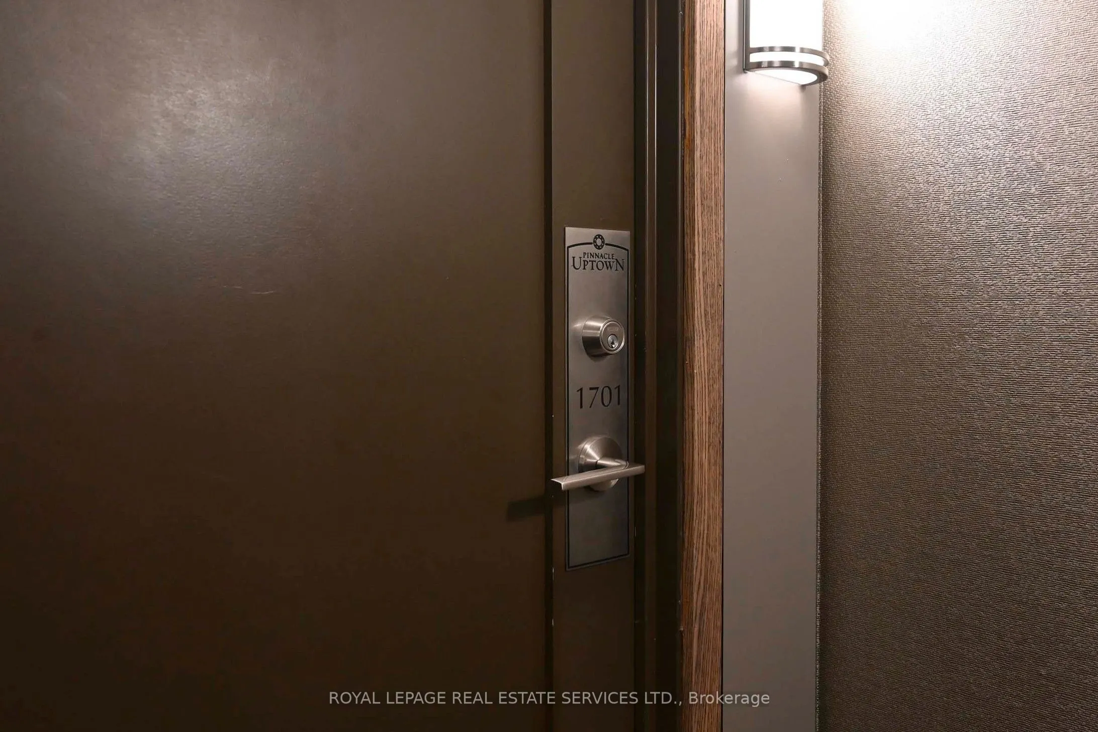 55 Eglinton Avenue W #1701