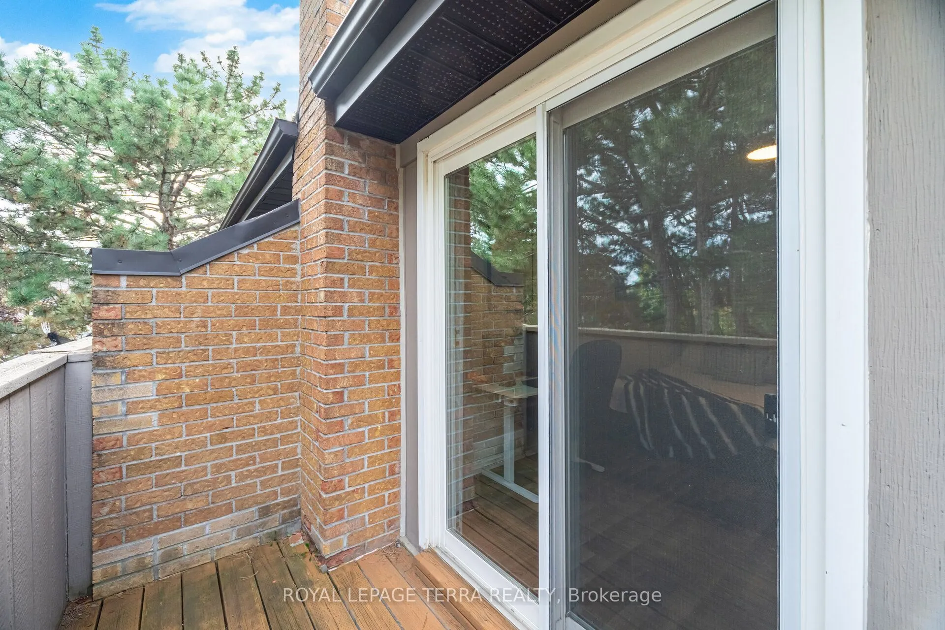 1951 Rathburn Road E #138