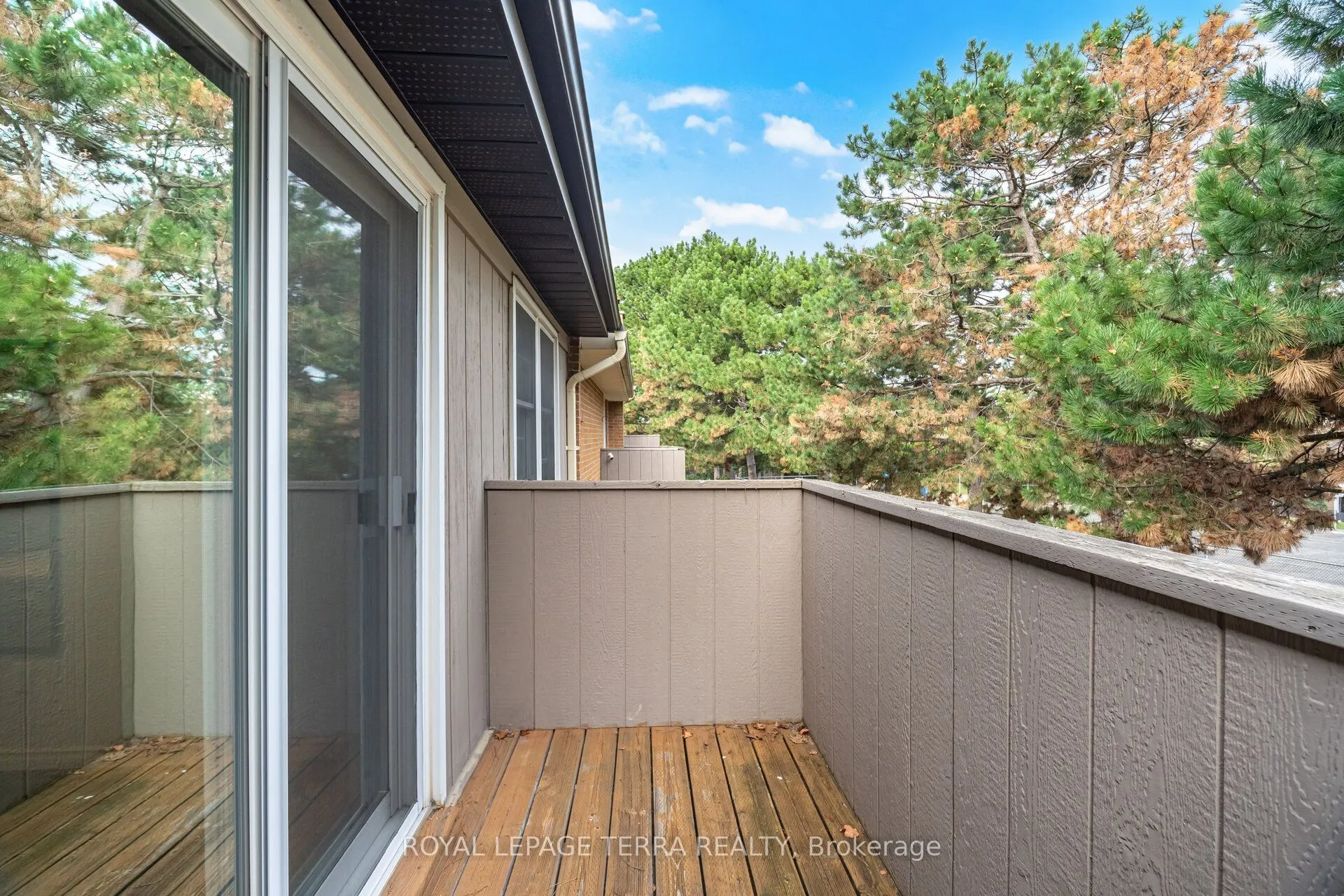 1951 Rathburn Road E #138