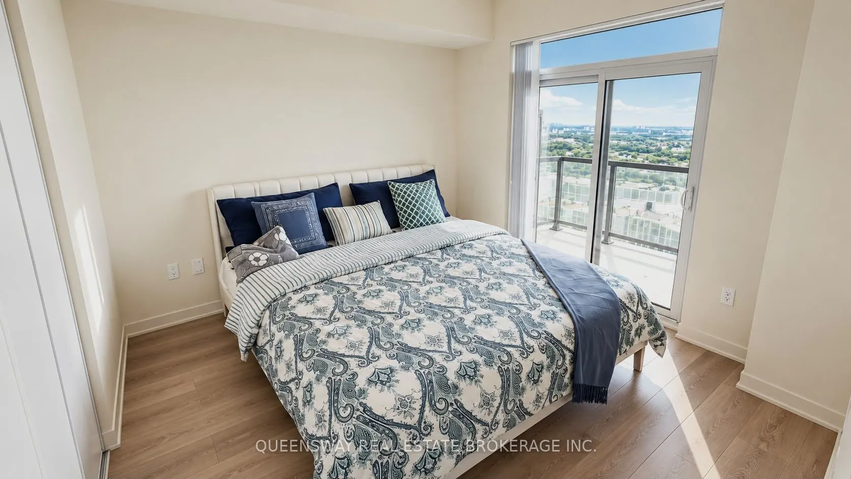 38 Annie Craig Drive #5002