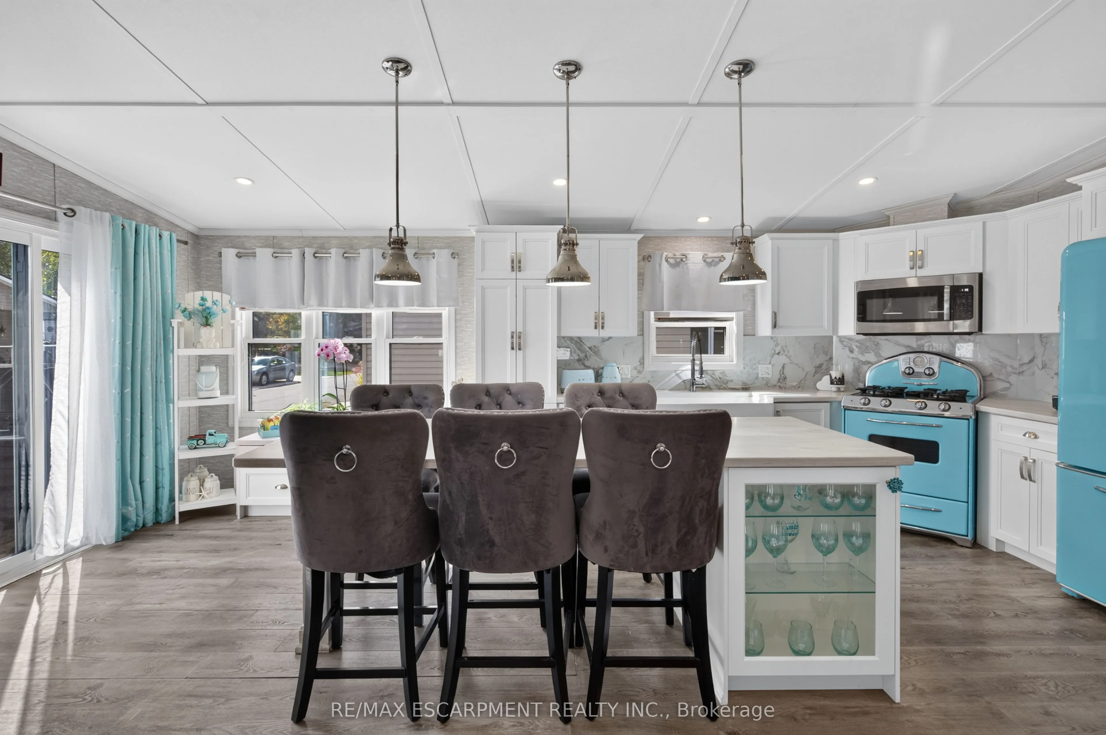4449 Milburough Line #5 Oak Street