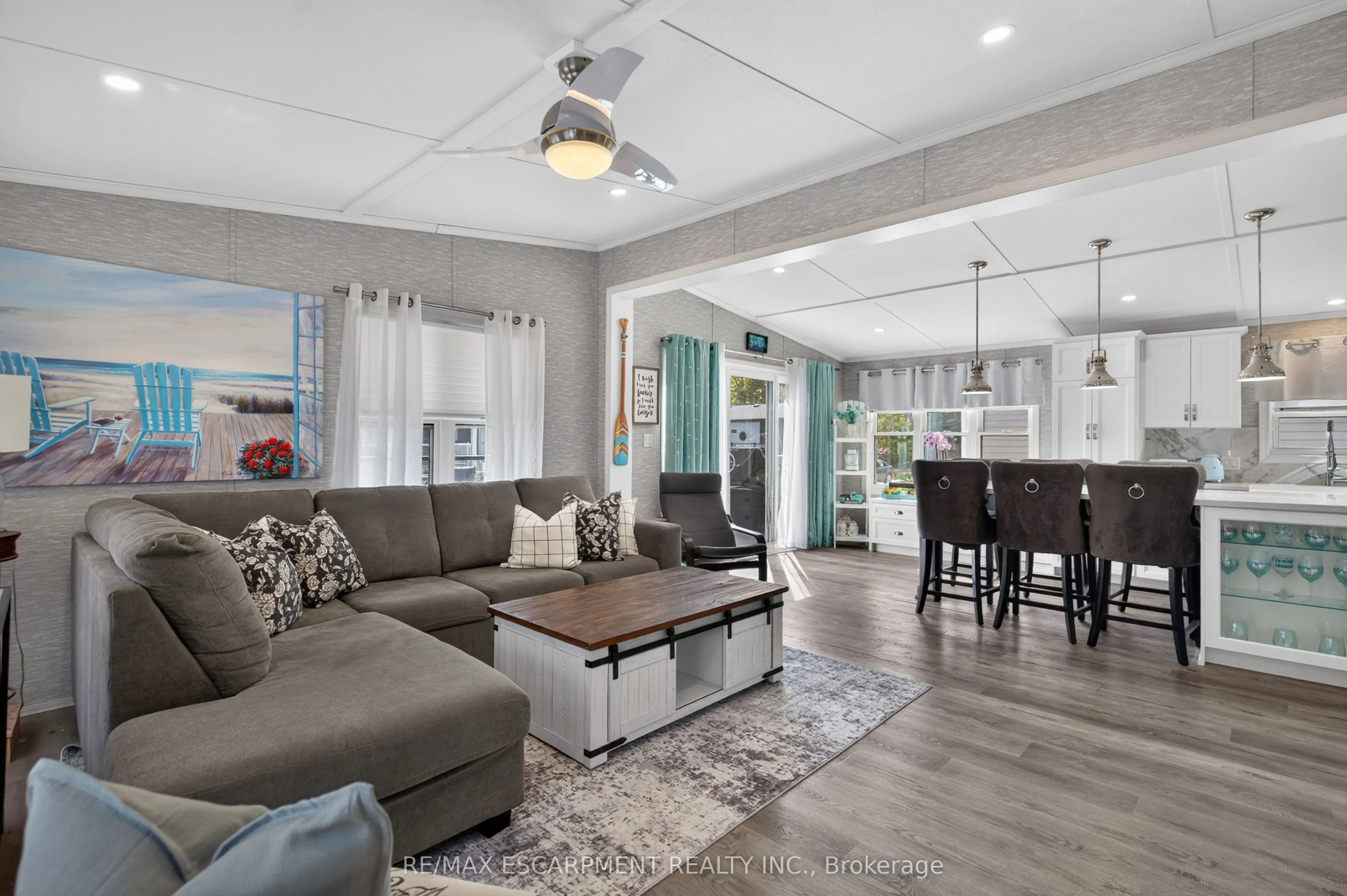 4449 Milburough Line #5 Oak Street